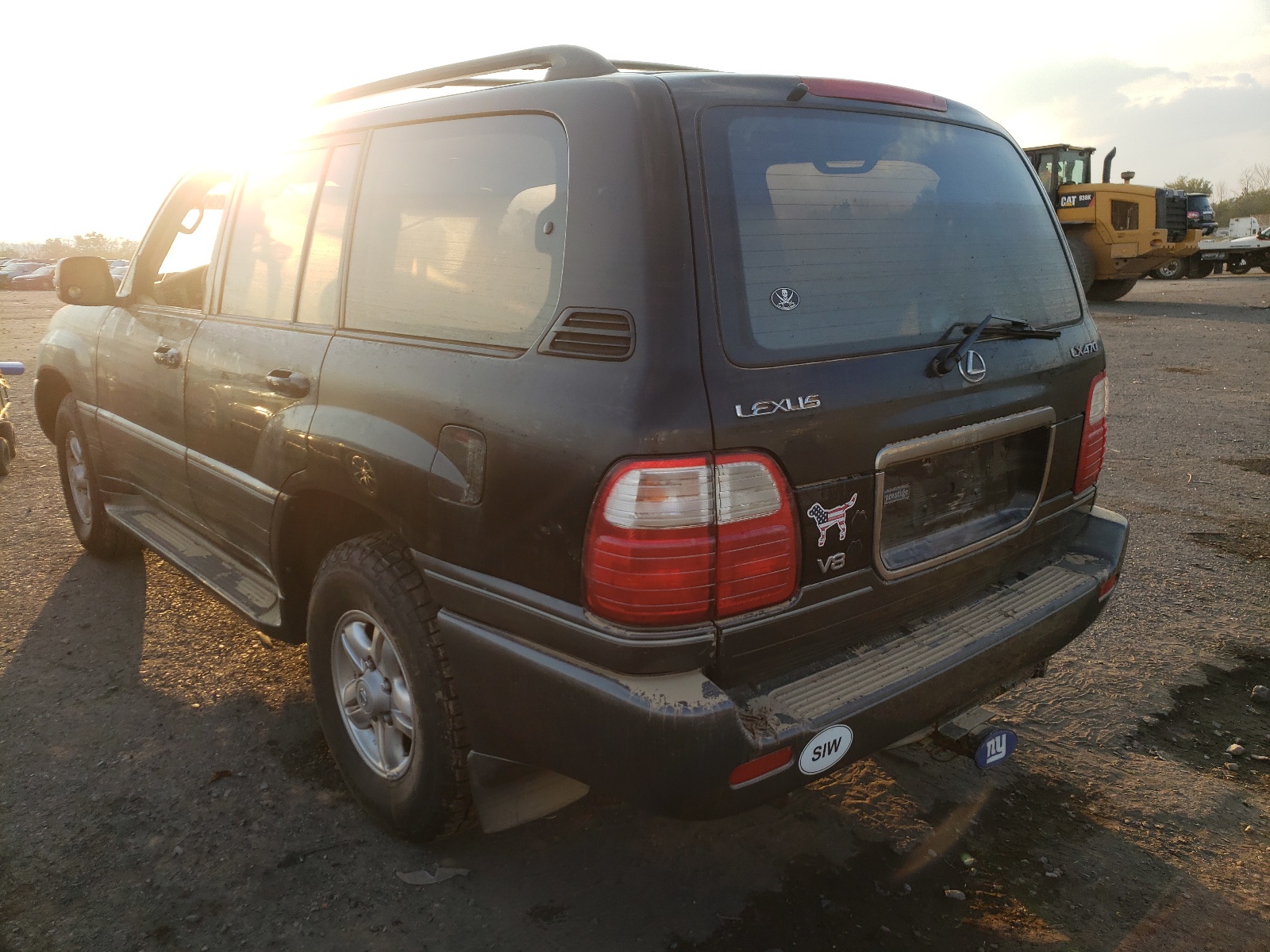 Photo 3 from auction – 1999 LEXUS LX 470 with VIN JT6HT00W4X0070990