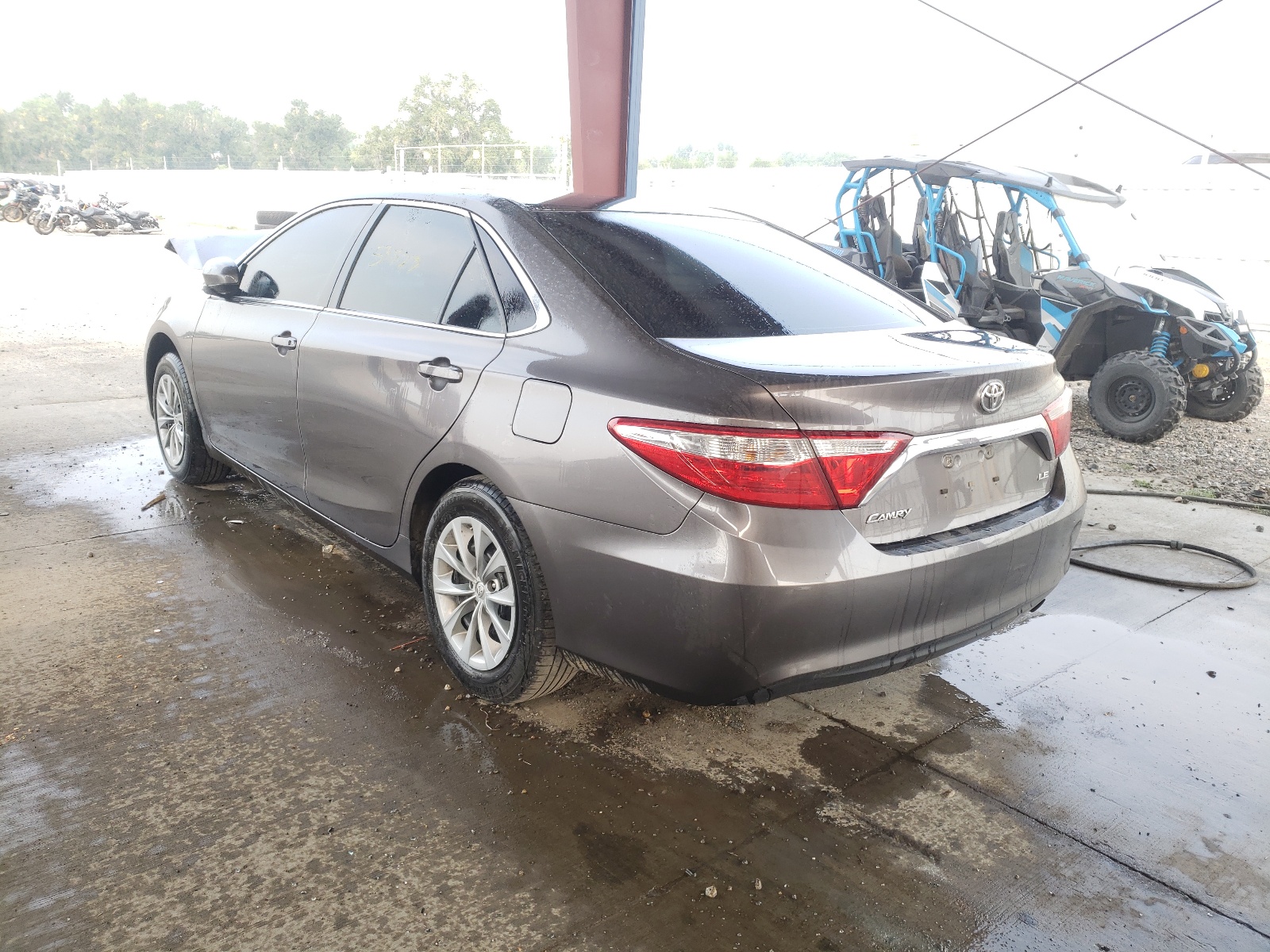 Photo 3 from auction – 2017 TOYOTA CAMRY LE with VIN 4T1BF1FK0HU344353