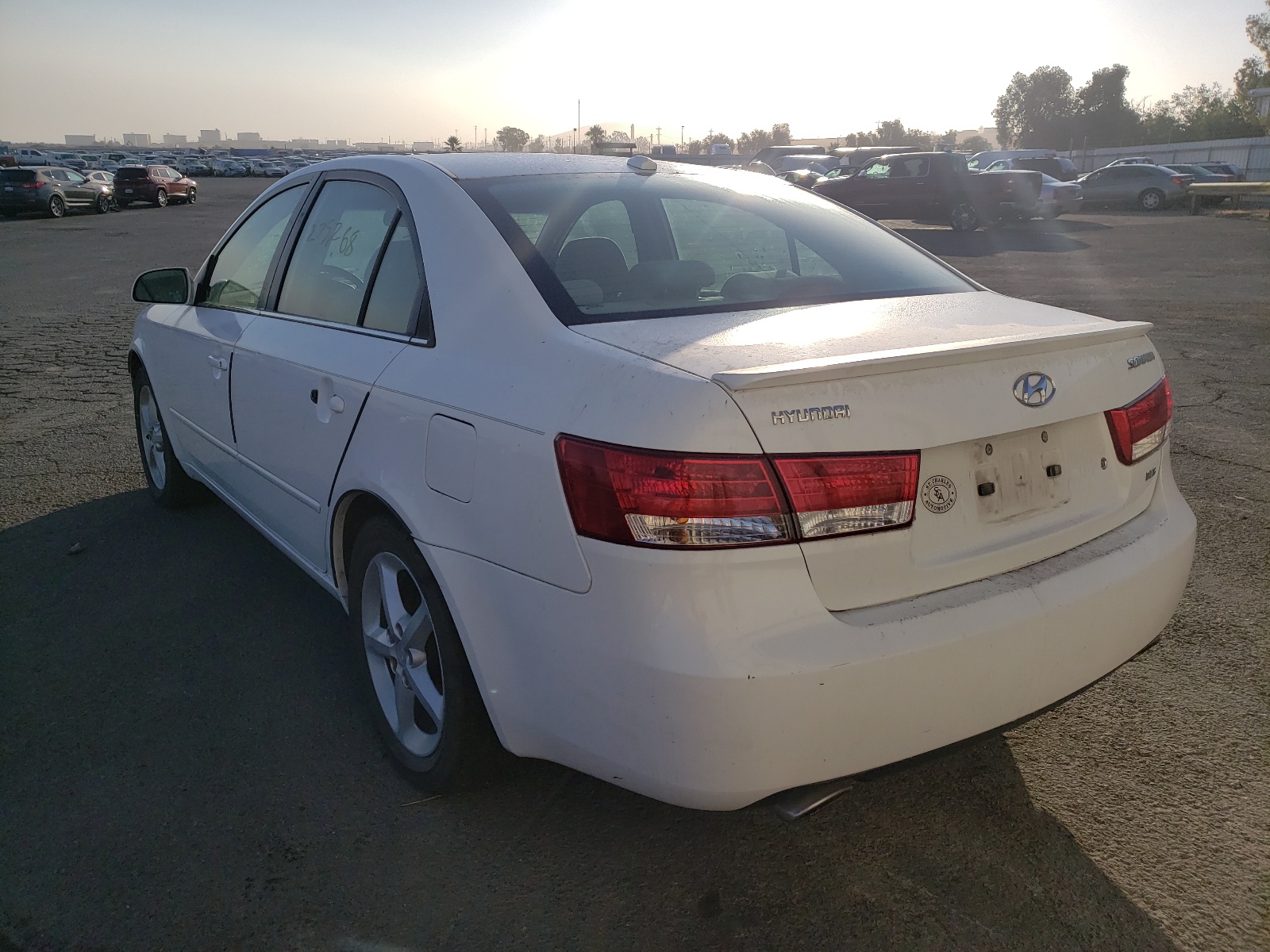 Photo 3 from auction – 2008 HYUNDAI SONATA GL with VIN 5NPEU46F08H357707