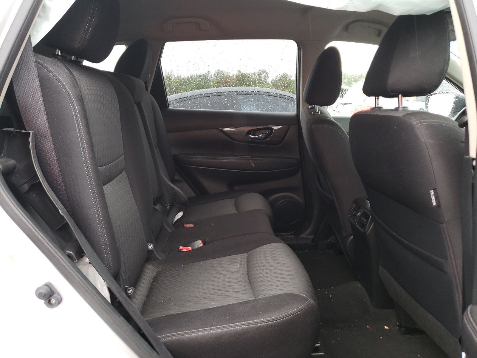 Photo 6 from auction – 2018 NISSAN ROGUE S with VIN JN8AT2MV2JW303751