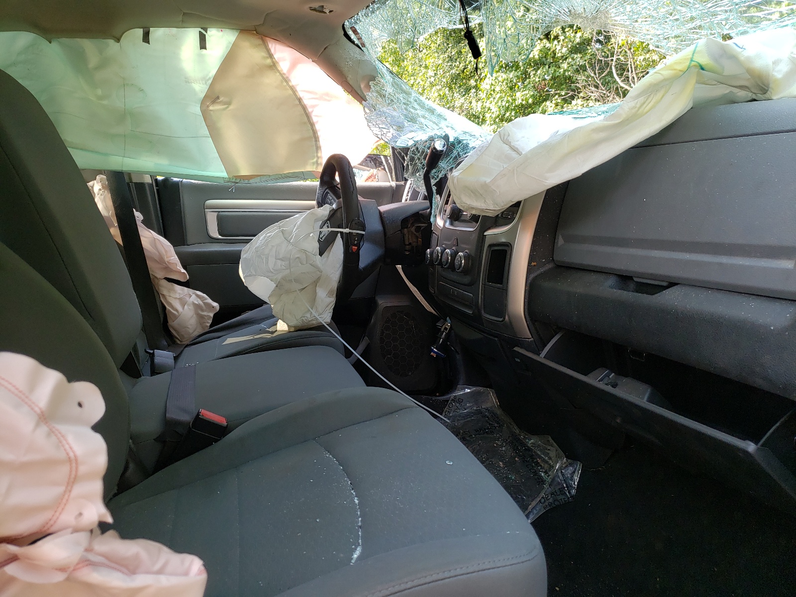 Photo 5 from auction – 2013 RAM 1500 SLT with VIN 1C6RR7GT5DS610760