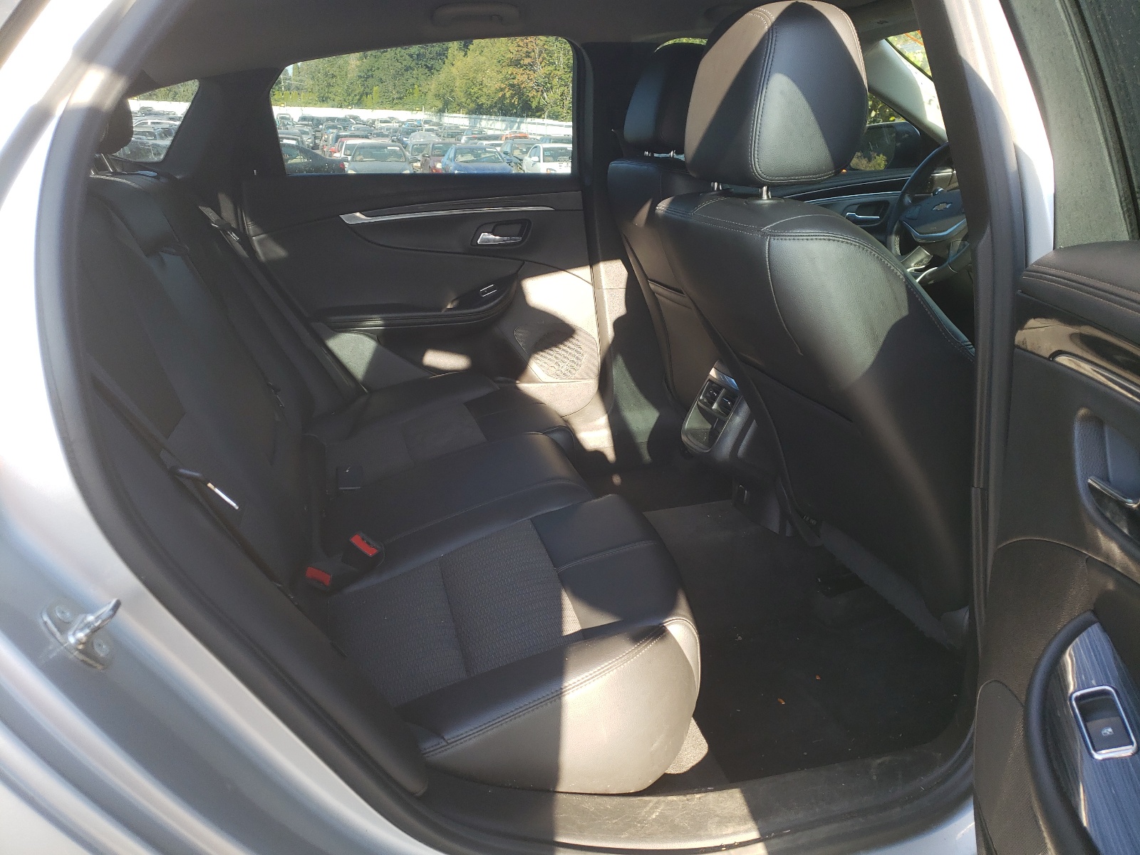 Photo 6 from auction – 2016 CHEVROLET IMPALA LT with VIN 2G1115S37G9115063