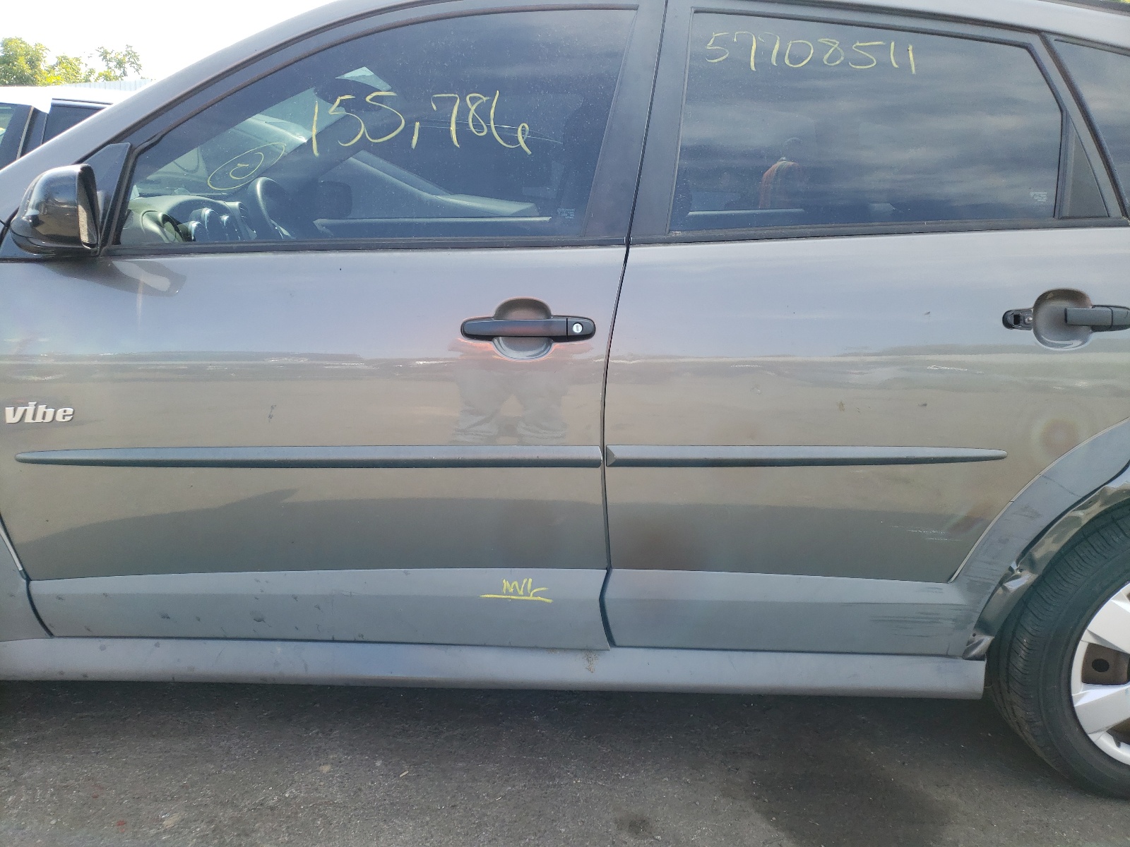 Photo 9 from auction – 2005 PONTIAC VIBE with VIN 5Y2SL63835Z464598