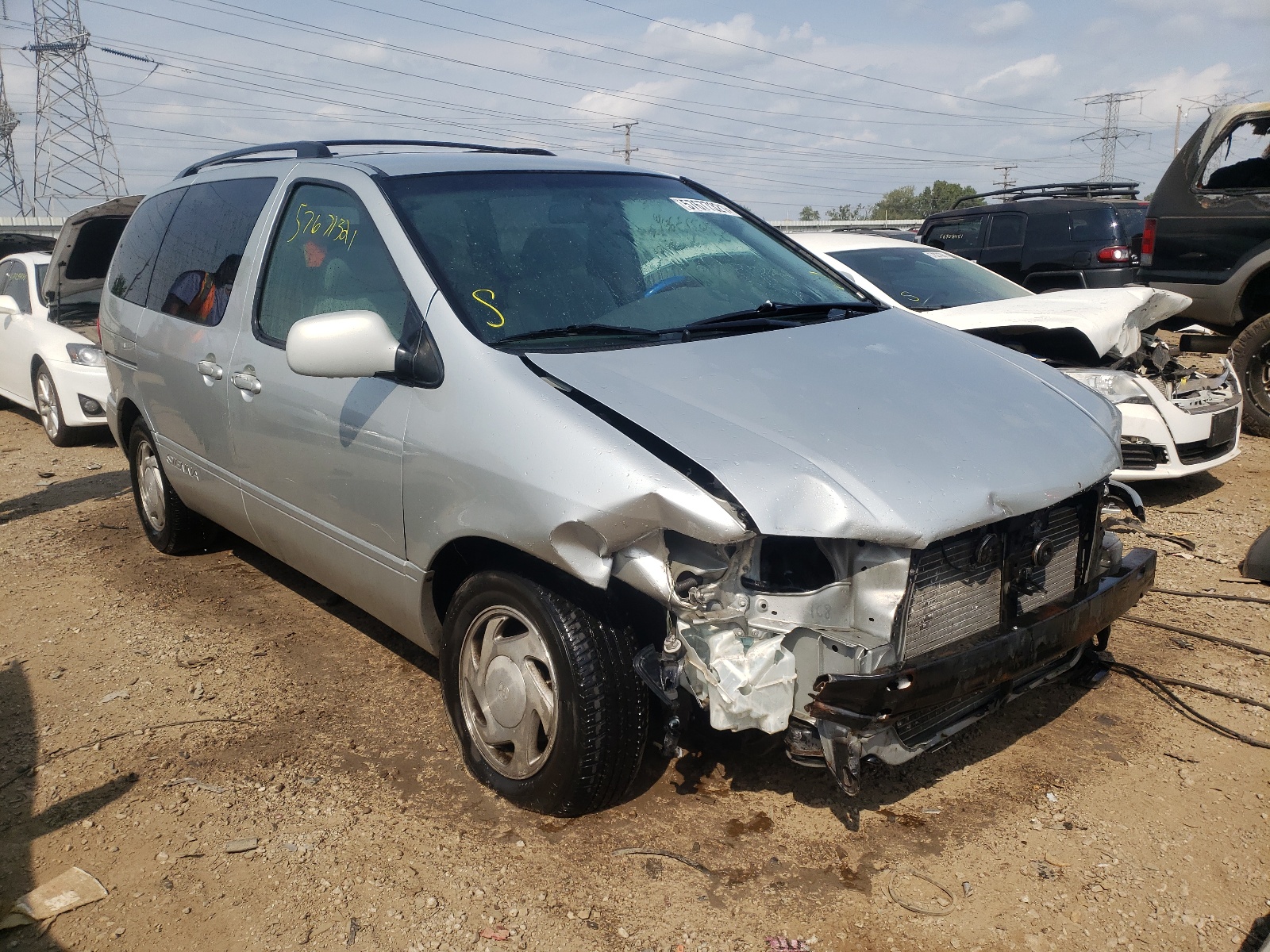 TOYOTA SIENNA 2002 z numerem VIN 4T3ZF13C22U488013 - Zdjęcie z aukcji