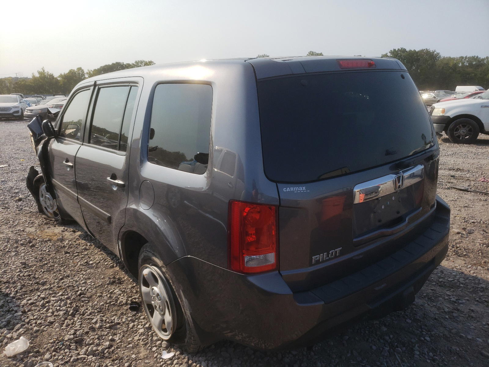 Photo 3 from auction – 2014 HONDA PILOT LX with VIN 5FNYF3H27EB023082
