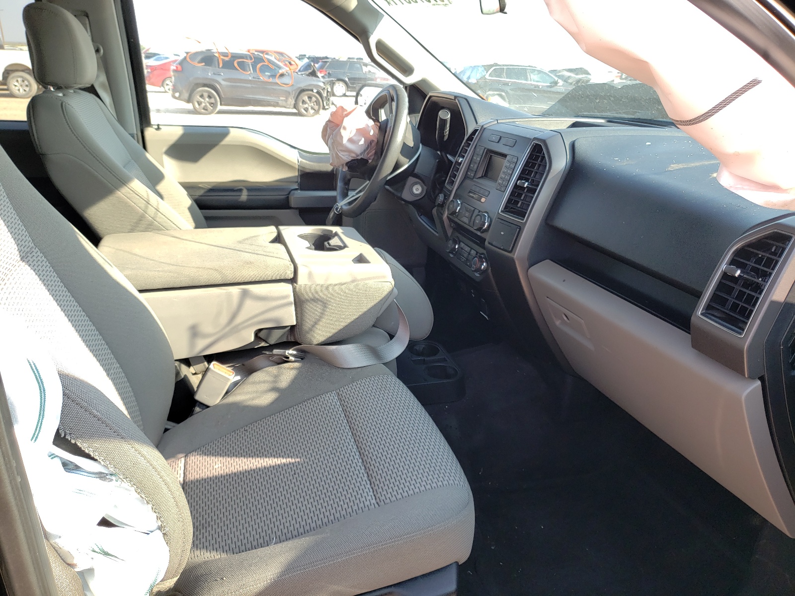 Photo 5 from auction – 2017 FORD F150 SUPER with VIN 1FTEW1E81HFB67727