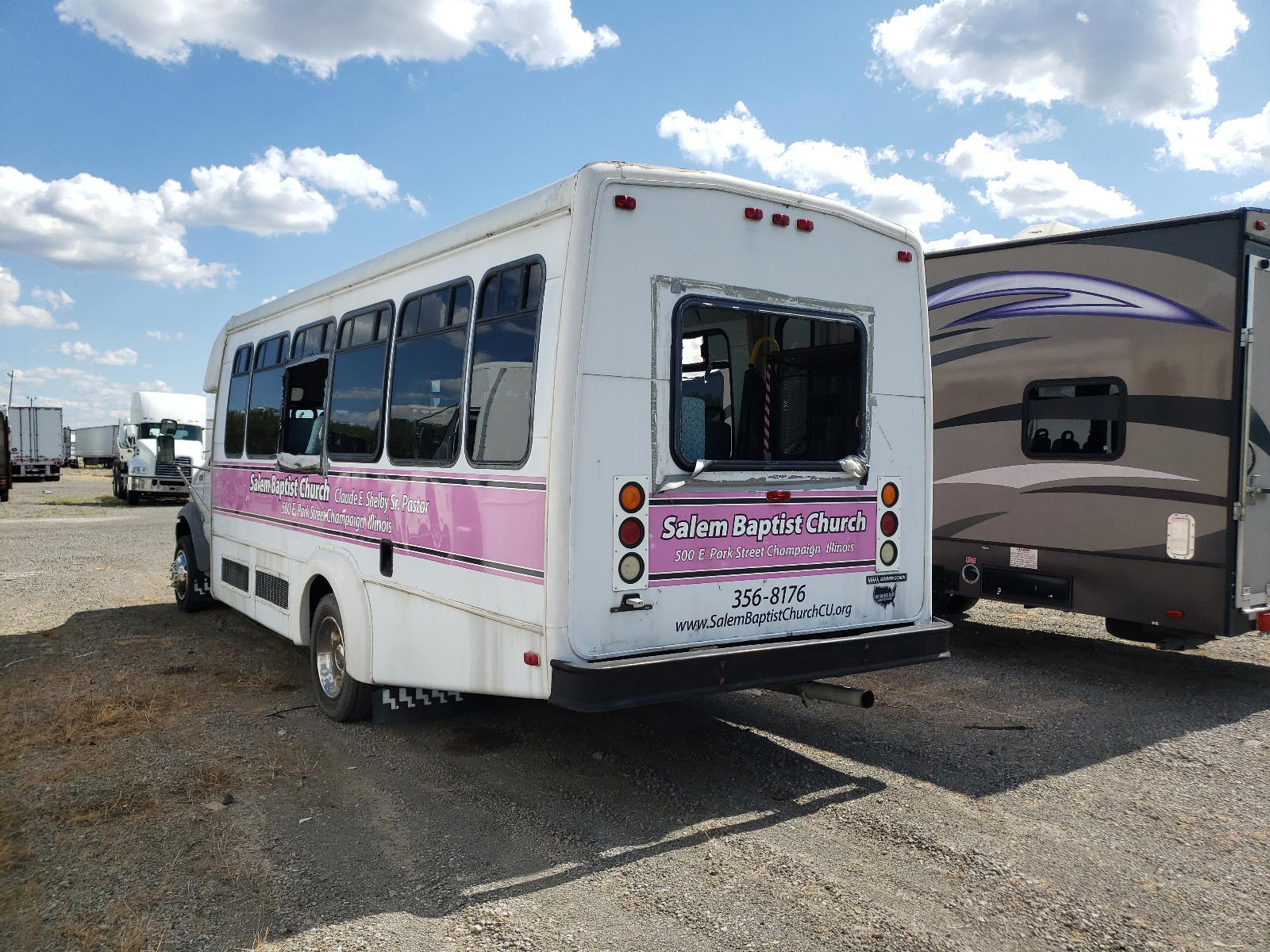 Photo 3 from auction – 2003 FORD ECONOLINE with VIN 1FDAE55FX3HA90503