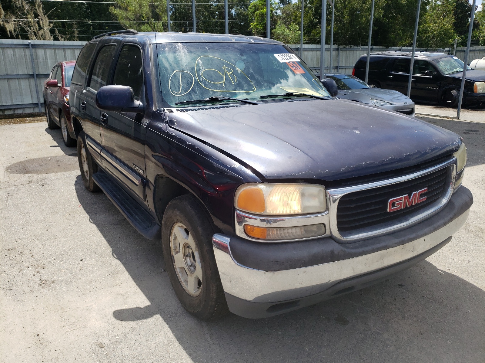 Photo 1 from auction – 2004 GMC YUKON with VIN 1GKEC13V64J155442