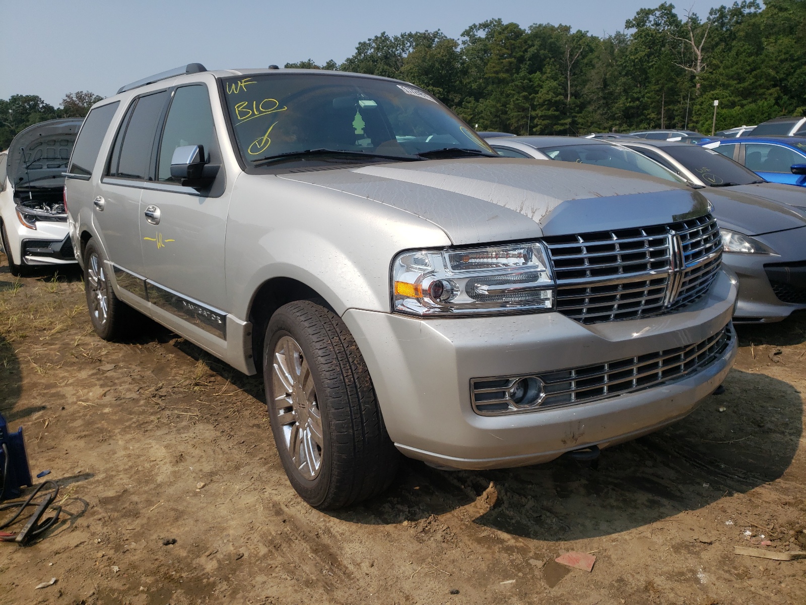 Photo 1 from auction – 2007 LINCOLN NAVIGATOR with VIN 5LMFU28507LJ21090