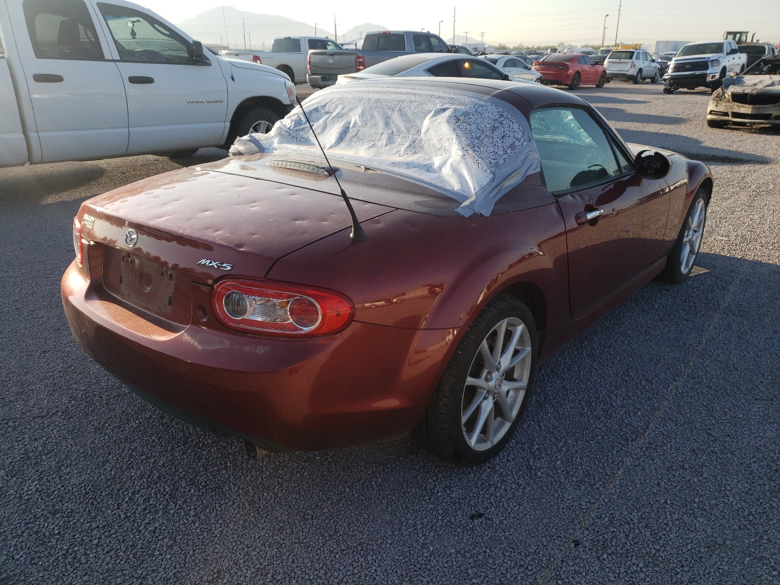 Фото 4 с аукциона – 2010 MAZDA MX-5 MIATA с VIN JM1NC2FF5A0212513