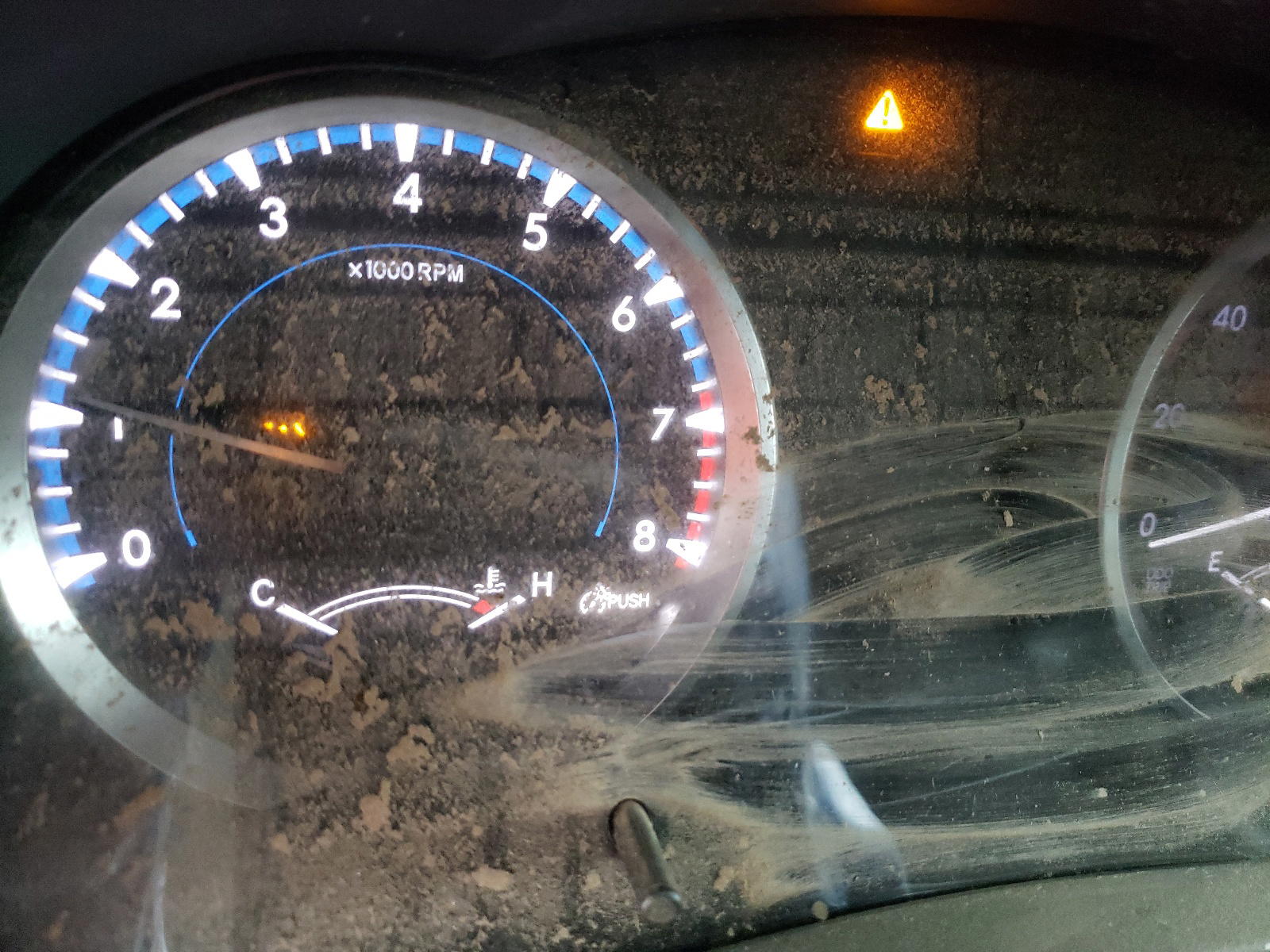 Photo 8 from auction – 2018 TOYOTA HIGHLANDER with VIN 5TDBZRFH8JS864194