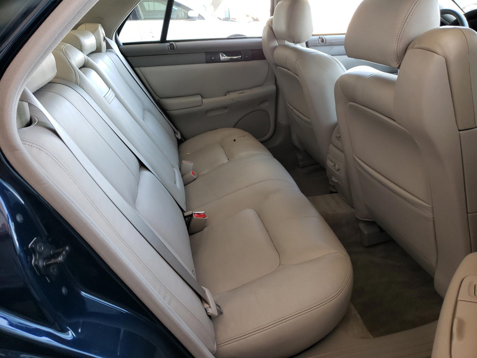 Photo 6 from auction – 2004 CADILLAC DEVILLE with VIN 1G6KS54Y24U133182