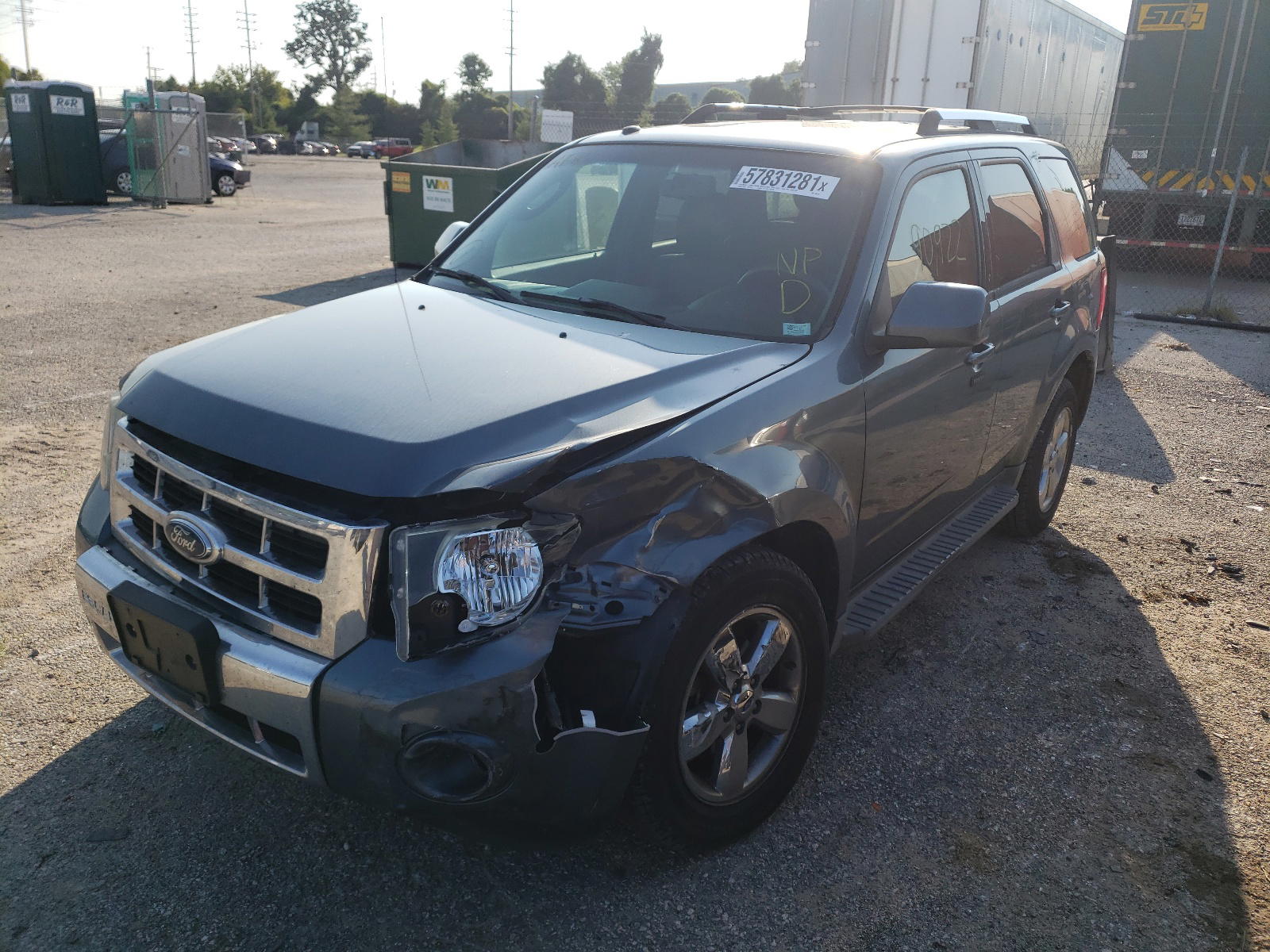 Photo 2 from auction – 2010 FORD ESCAPE LIM with VIN 1FMCU9EG2AKA00238