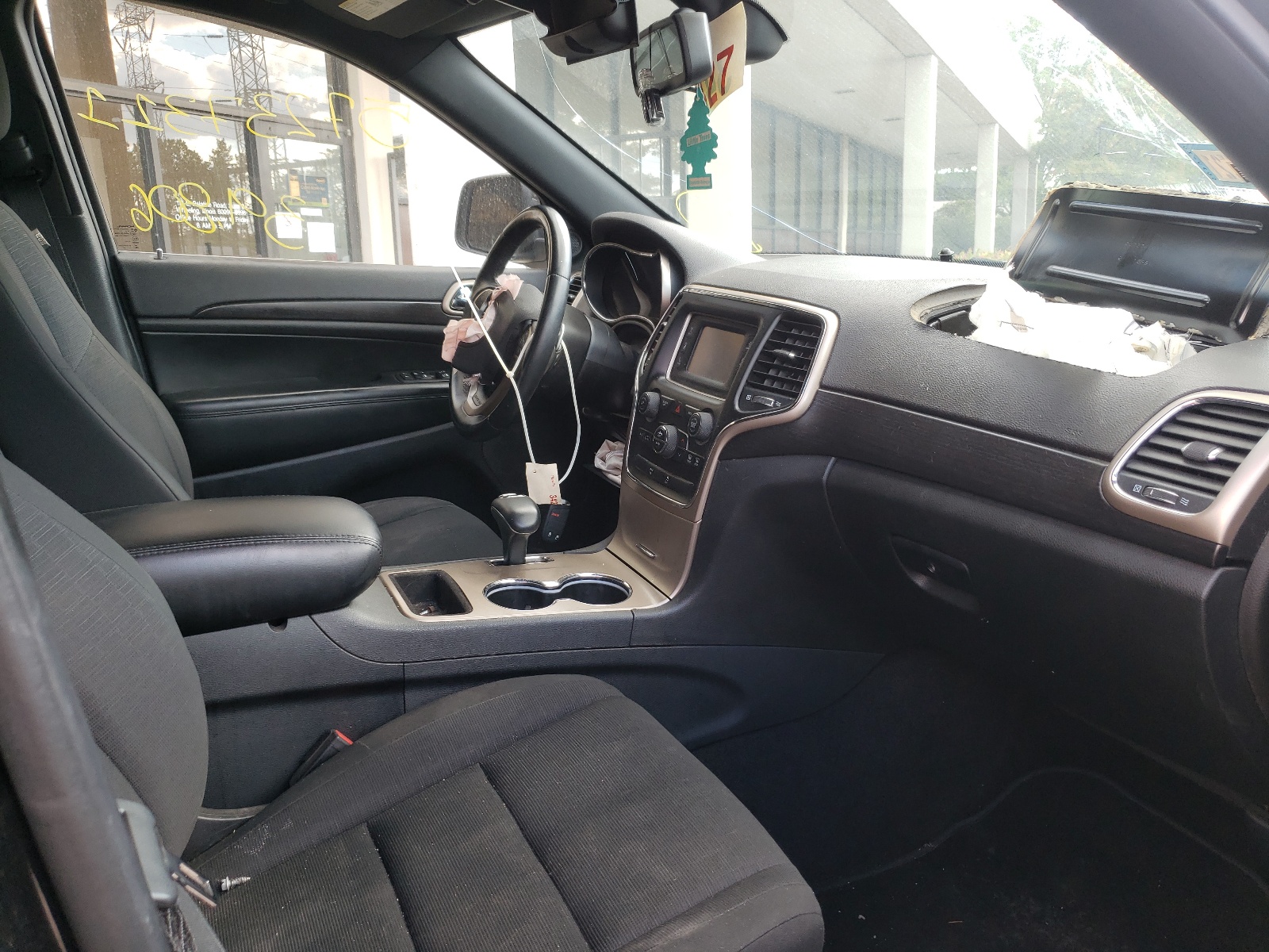 Photo 5 from auction – 2014 JEEP GRAND CHER with VIN 1C4RJFAG1EC470790
