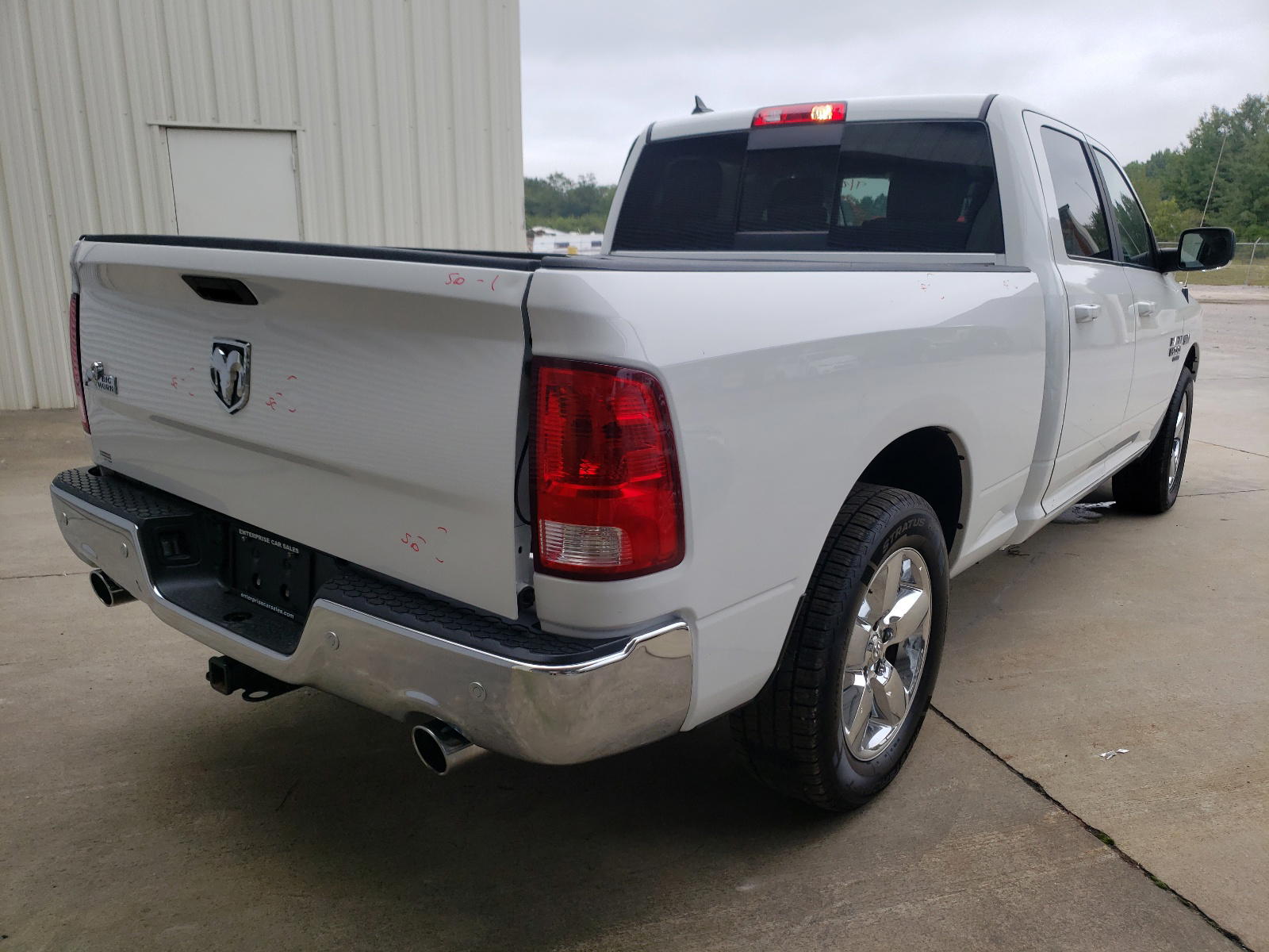 Photo 4 from auction – 2019 RAM 1500 CLASS with VIN 1C6RR6TT2KS722042