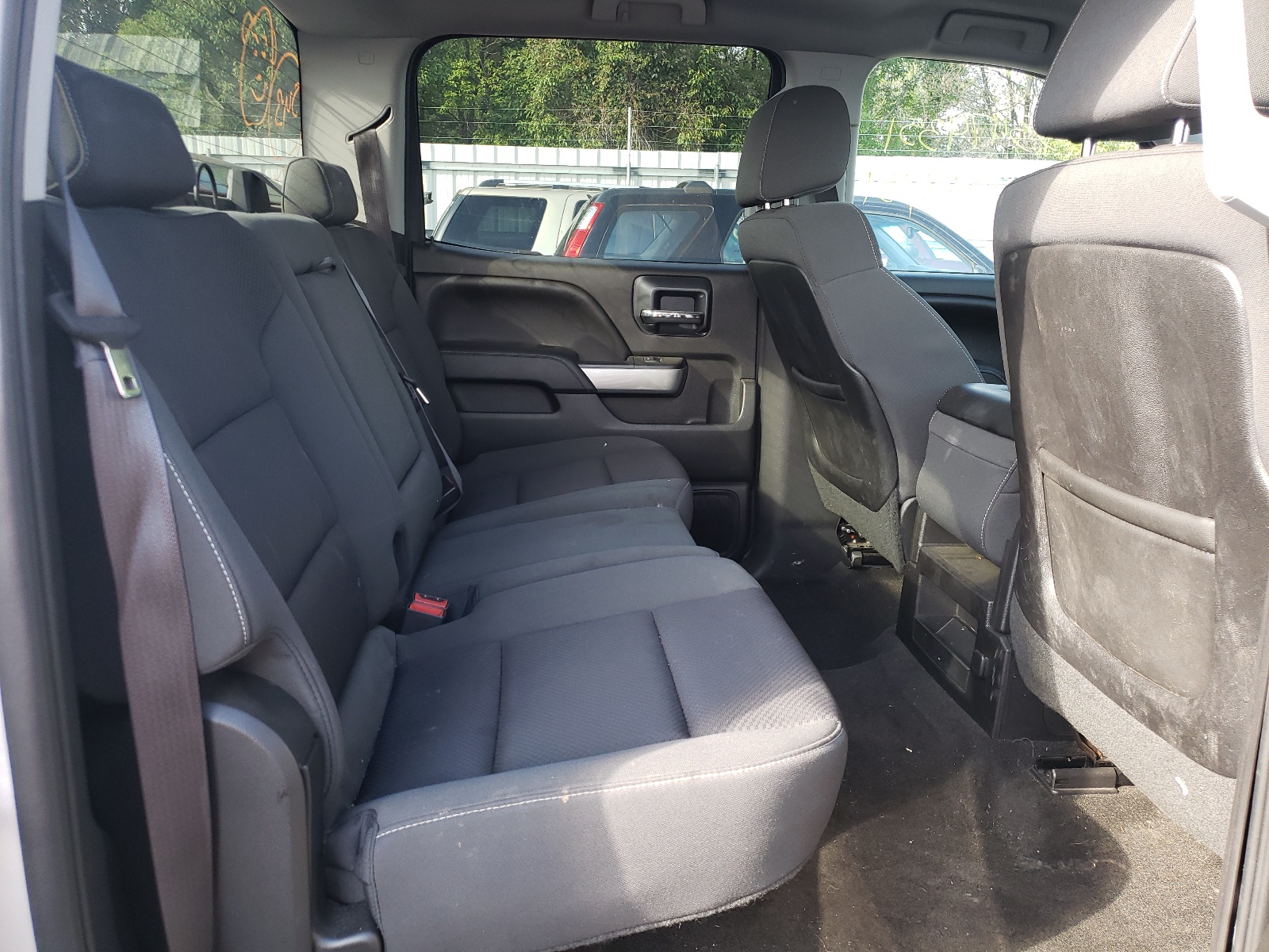Photo 6 from auction – 2015 CHEVROLET SILVERADO with VIN 3GCUKRECXFG373957