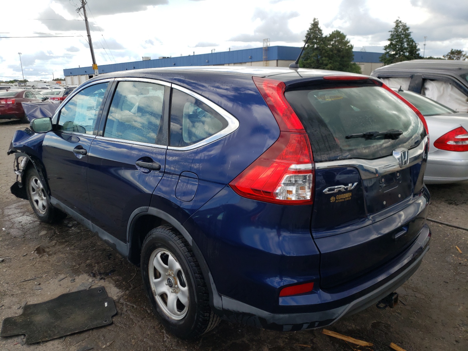 Photo 3 from auction – 2015 HONDA CR-V LX with VIN 2HKRM3H32FH554616
