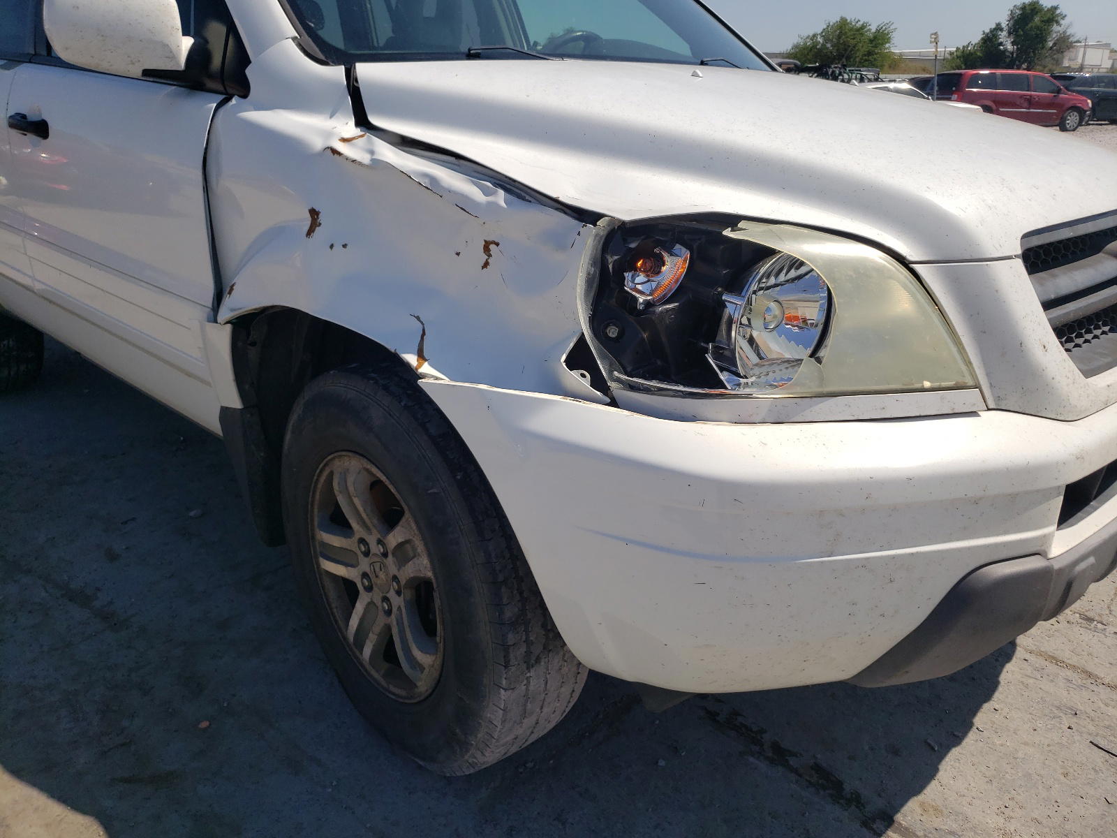 Photo 9 from auction – 2005 HONDA PILOT EXL with VIN 5FNYF18555B031986