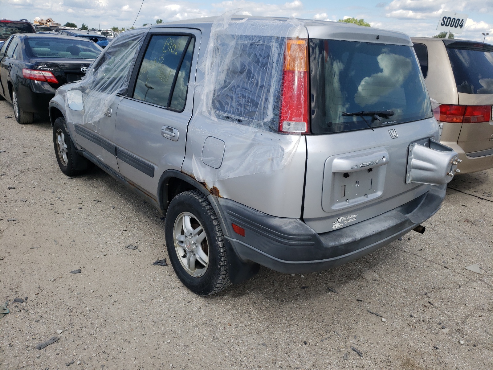 Photo 3 from auction – 2001 HONDA CR-V EX with VIN JHLRD18641S026815