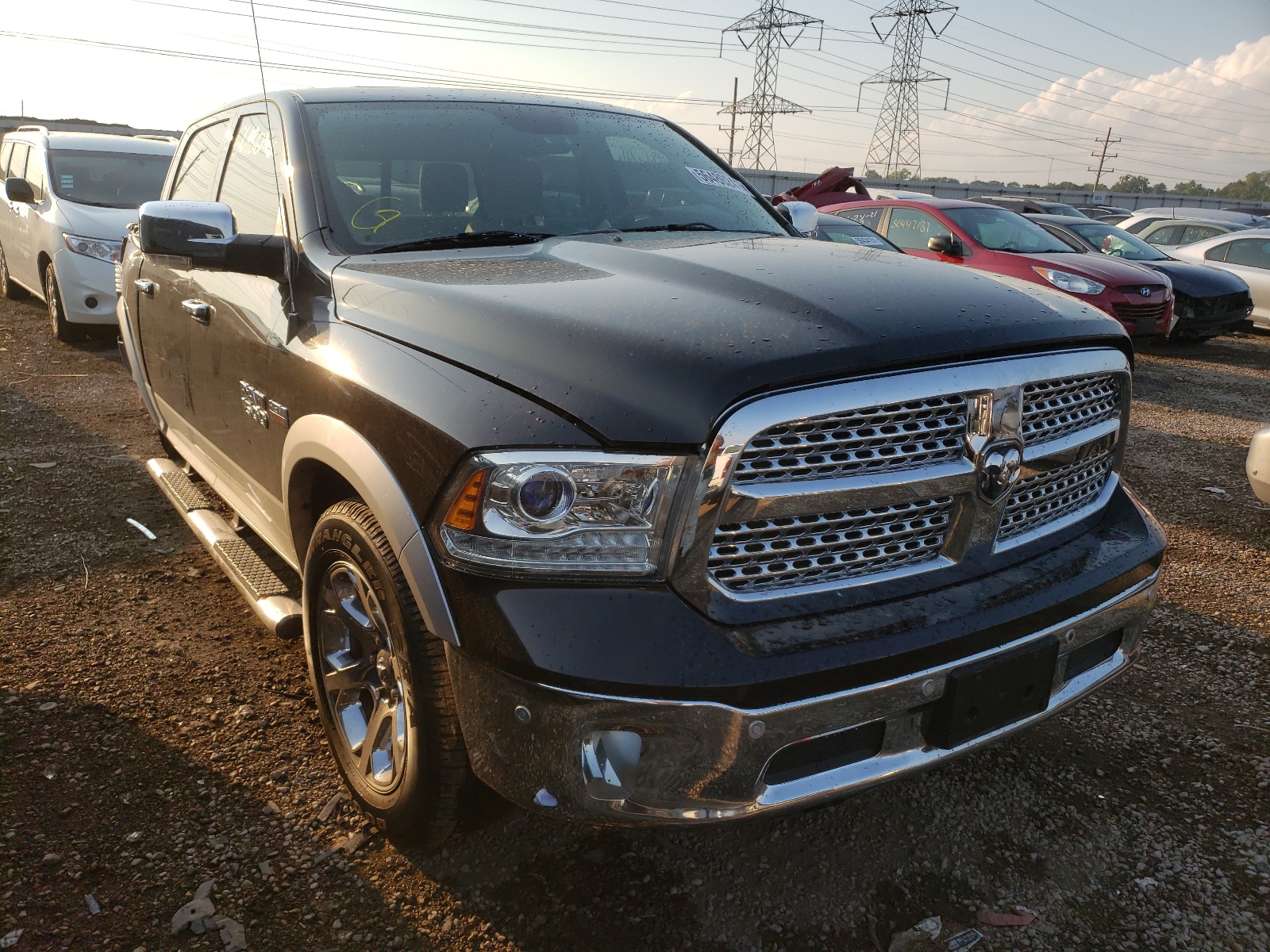 RAM 1500 LARAM 2017 con VIN 1C6RR7NT3HS501853 - Foto de la subasta
