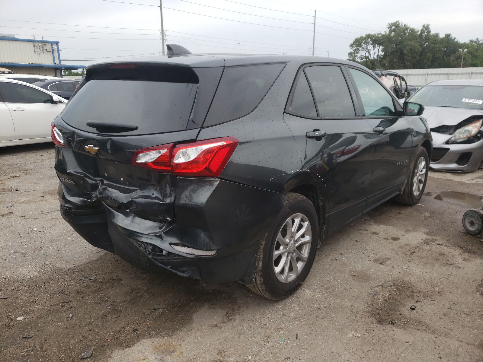 Photo 4 from auction – 2019 CHEVROLET EQUINOX LS with VIN 3GNAXHEV4KL126667