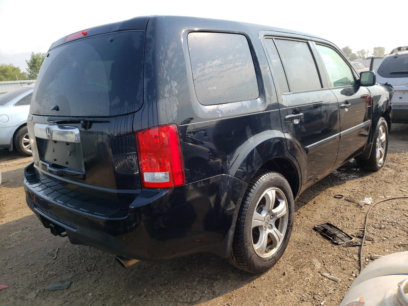Photo 4 from auction – 2012 HONDA PILOT EXL with VIN 5FNYF3H50CB013565