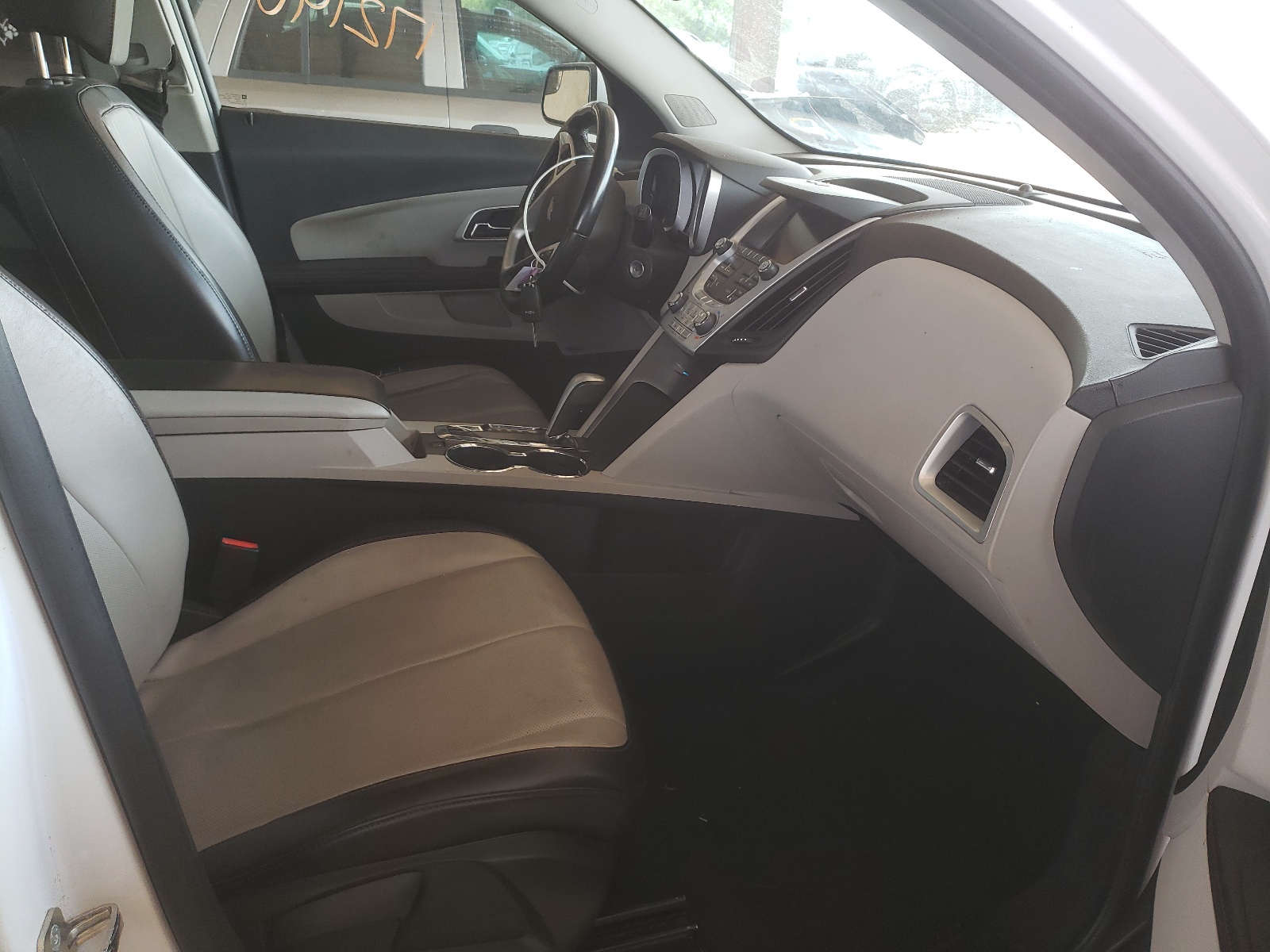 Photo 5 from auction – 2014 CHEVROLET EQUINOX LT with VIN 2GNALCEK8E6315772