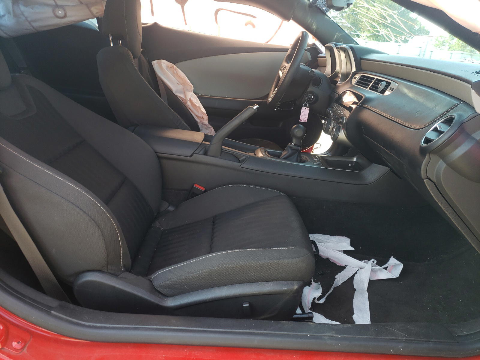 Photo 5 from auction – 2012 CHEVROLET CAMARO LS with VIN 2G1FE1E35C9207054