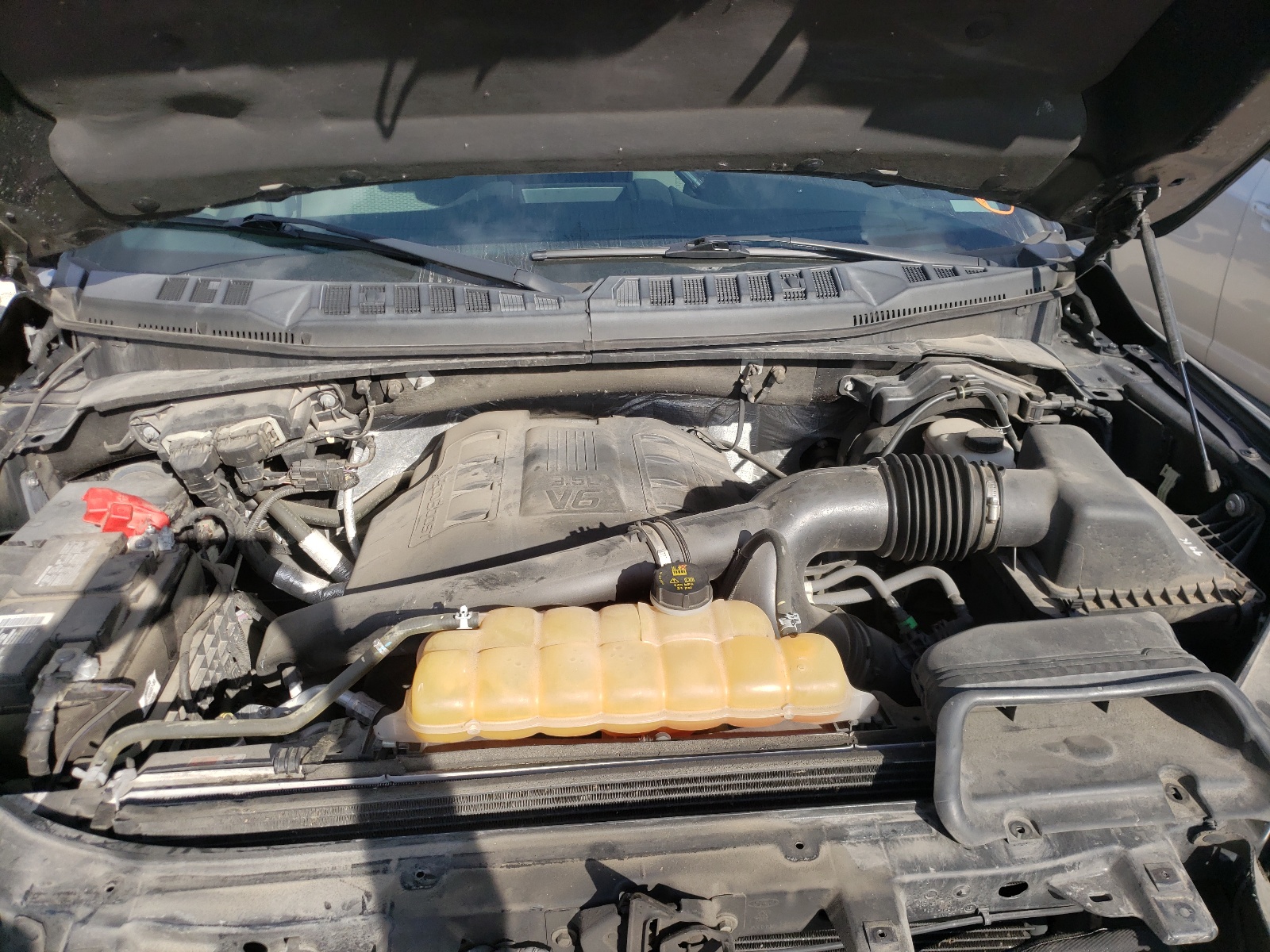 Photo 7 from auction – 2016 FORD F150 SUPER with VIN 1FTFX1EGXGFB36449