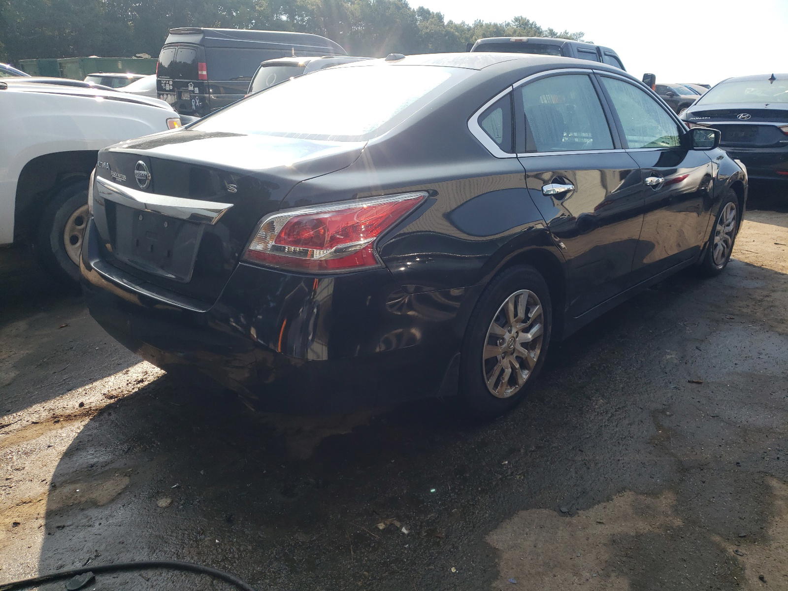 Photo 4 from auction – 2015 NISSAN ALTIMA with VIN 1N4AL3AP1FC197010