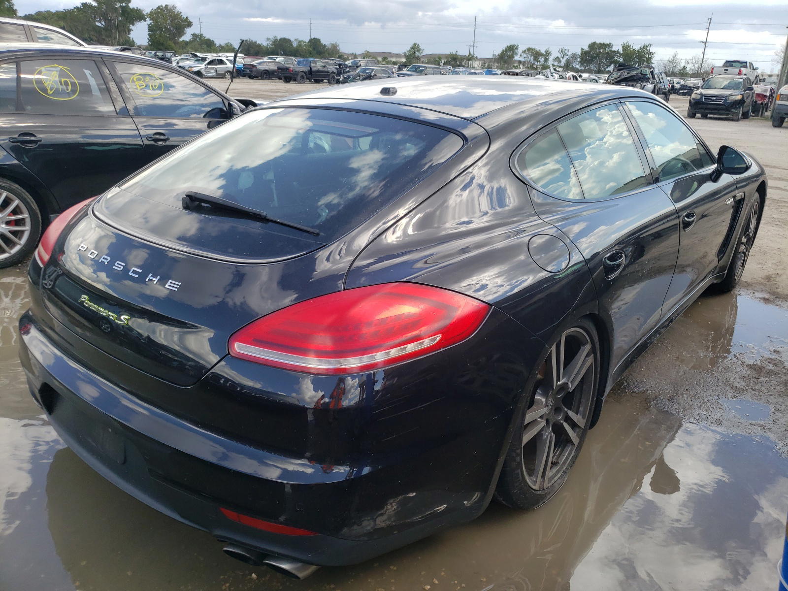 Photo 4 from auction – 2014 PORSCHE PANAMERA S with VIN WP0AD2A72EL044782
