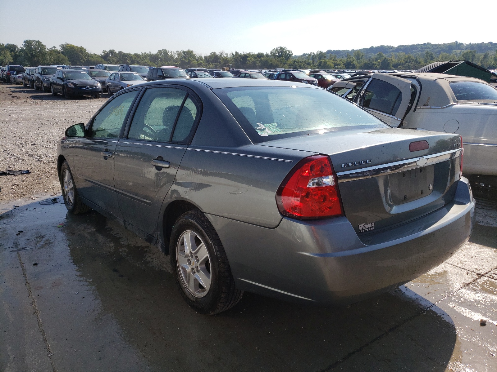 Photo 3 from auction – 2005 CHEVROLET MALIBU LS with VIN 1G1ZT54895F136443
