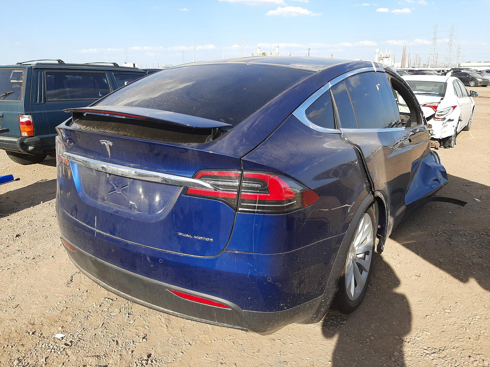 Photo 4 from auction – 2020 TESLA MODEL X with VIN 5YJXCAE20LF234554