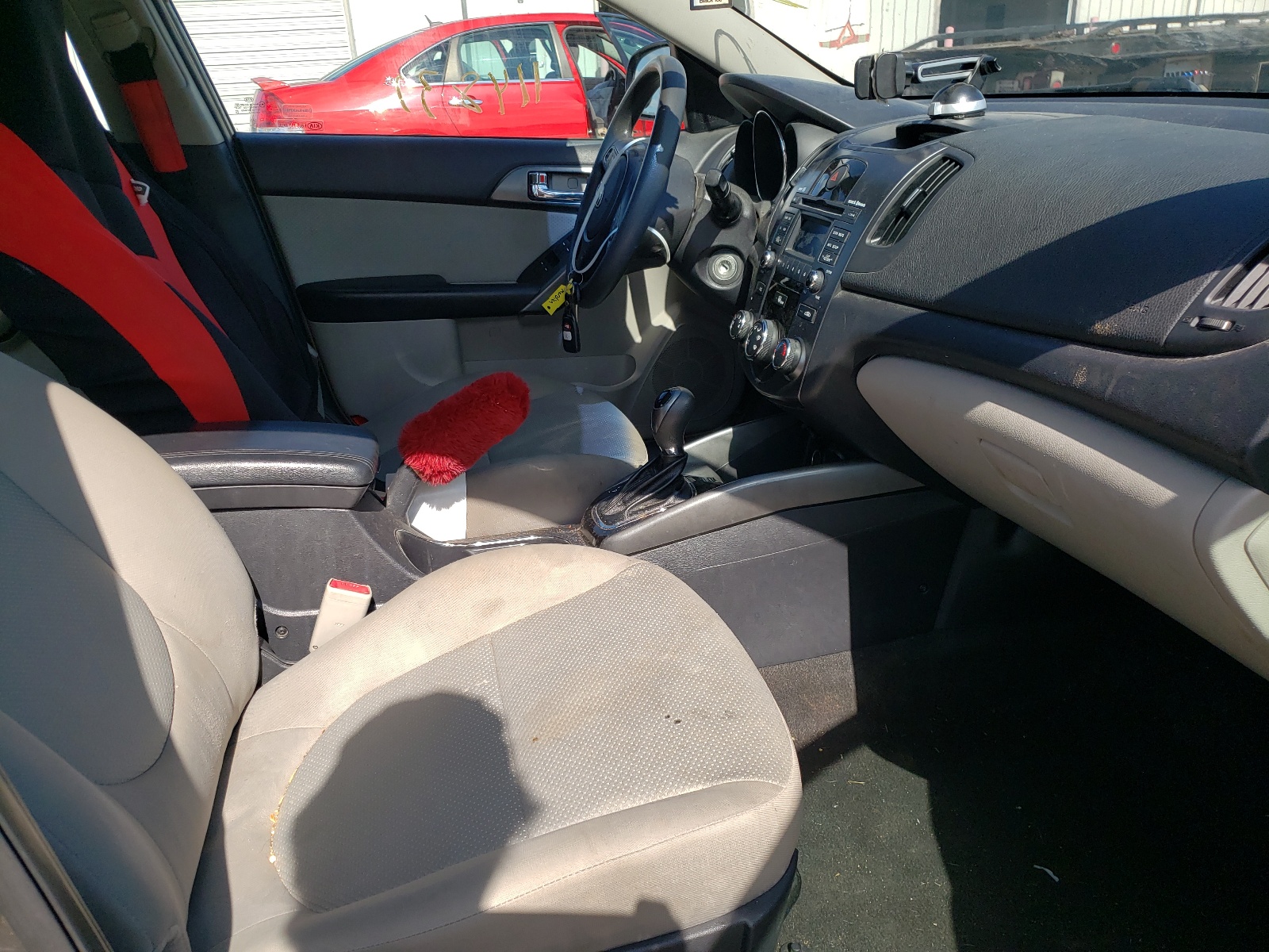 Zdjęcie 5 z aukcji – 2013 KIA FORTE EX z VIN KNAFU4A29D5645578