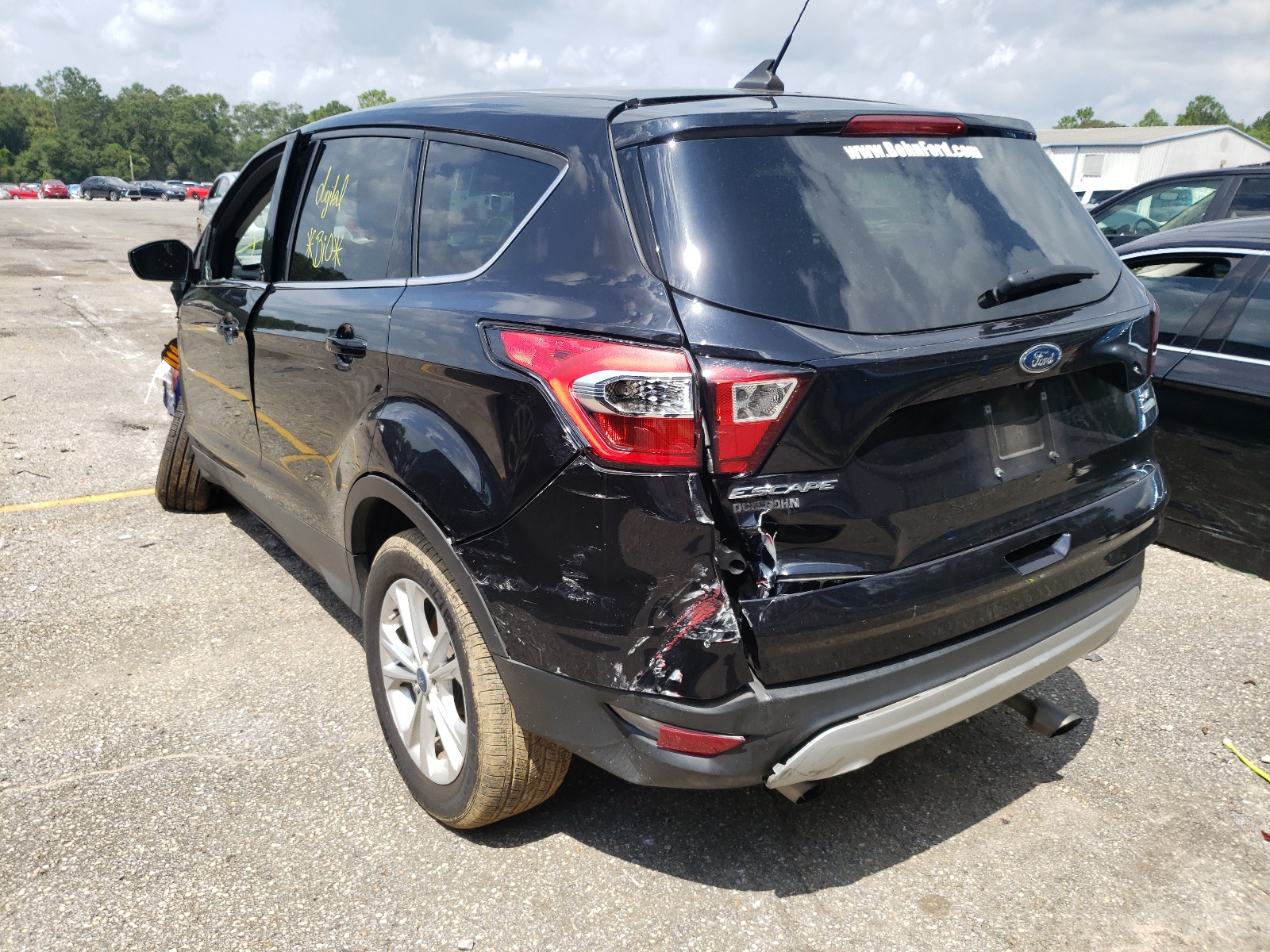Photo 3 from auction – 2019 FORD ESCAPE SE with VIN 1FMCU0GD8KUA29778