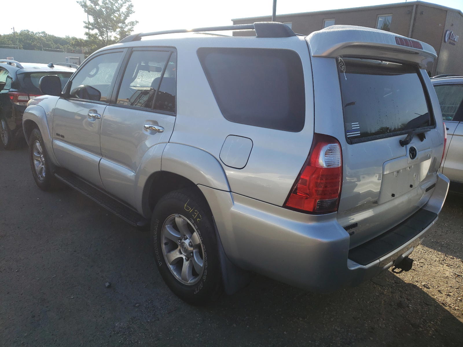 Photo 3 from auction – 2007 TOYOTA 4RUNNER SR with VIN JTEBU14RX70107803