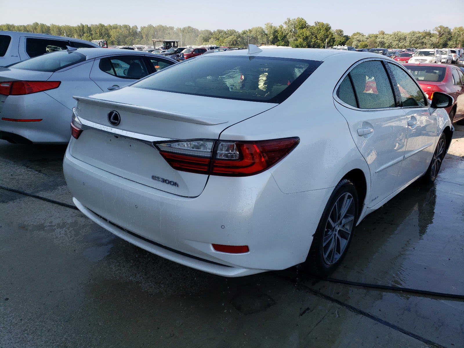 Photo 4 from auction – 2018 LEXUS ES 300H with VIN JTHBW1GG8J2169722