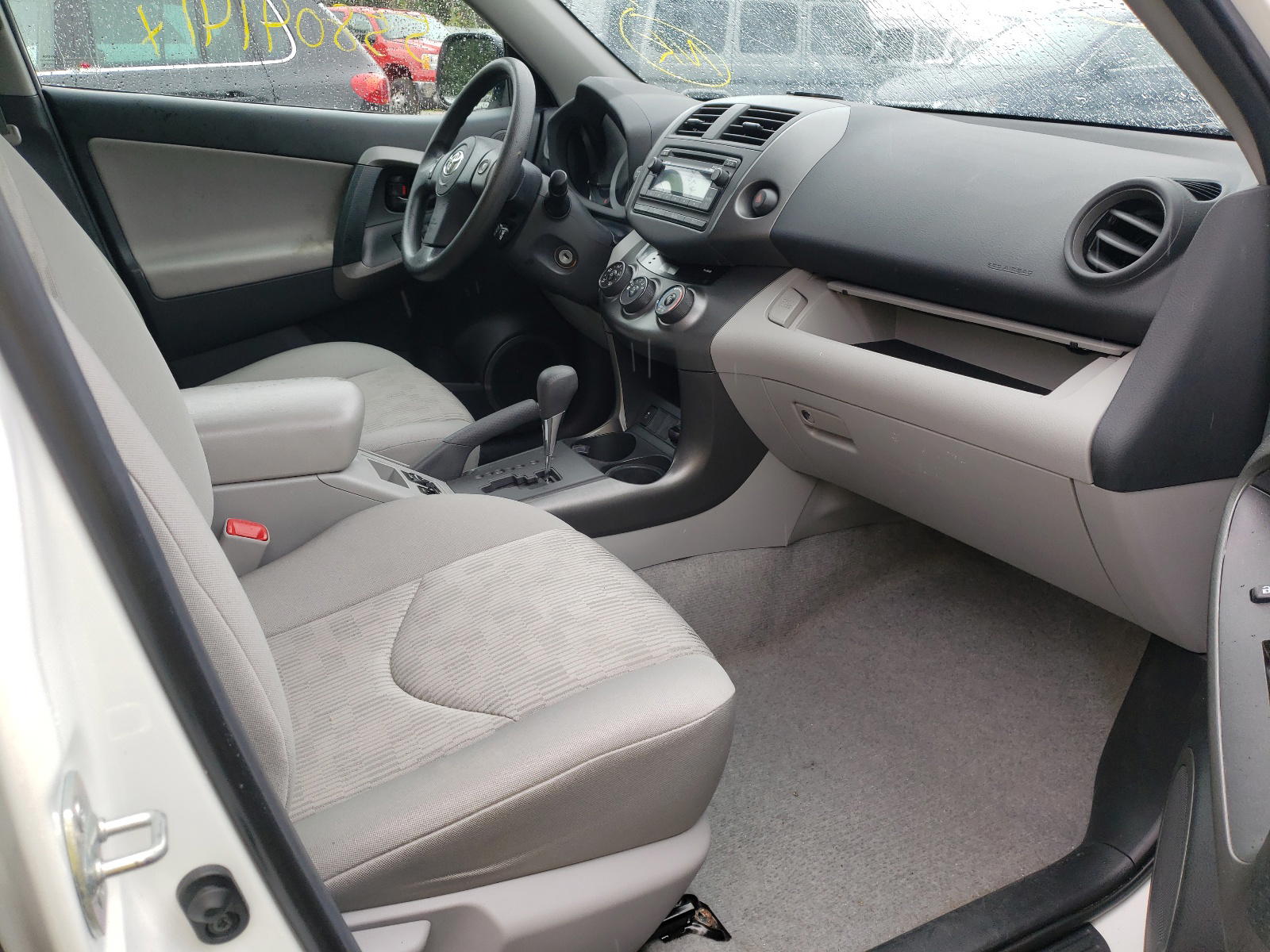 Photo 5 from auction – 2012 TOYOTA RAV4 with VIN 2T3BF4DV9CW258571