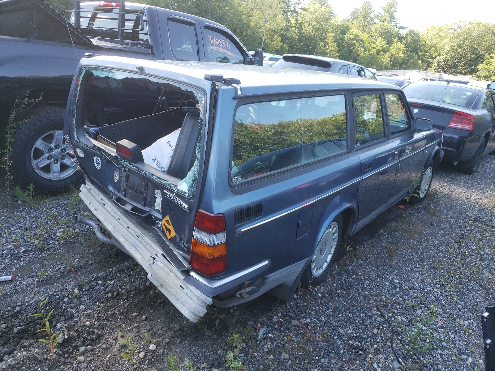 Photo 4 from auction – 1993 VOLVO 240 with VIN YV1AW8808P1948232