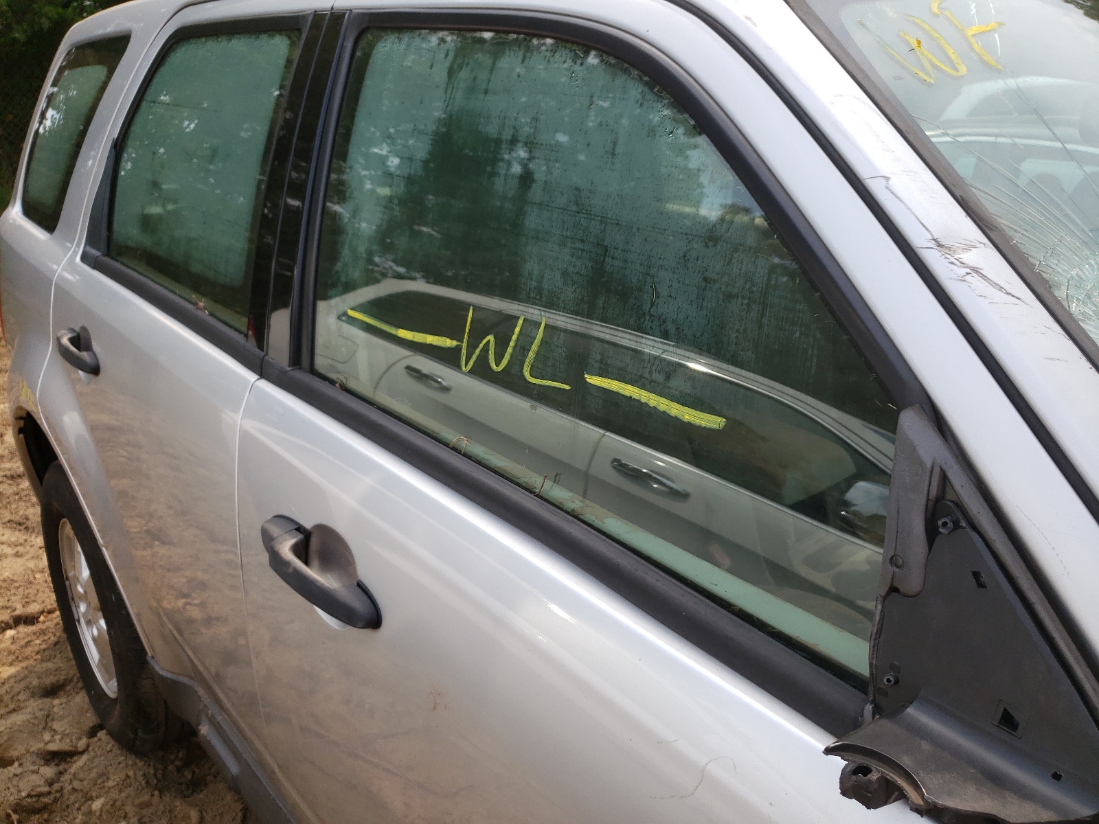 Photo 9 from auction – 2010 FORD ESCAPE XLS with VIN 1FMCU0C70AKC25109