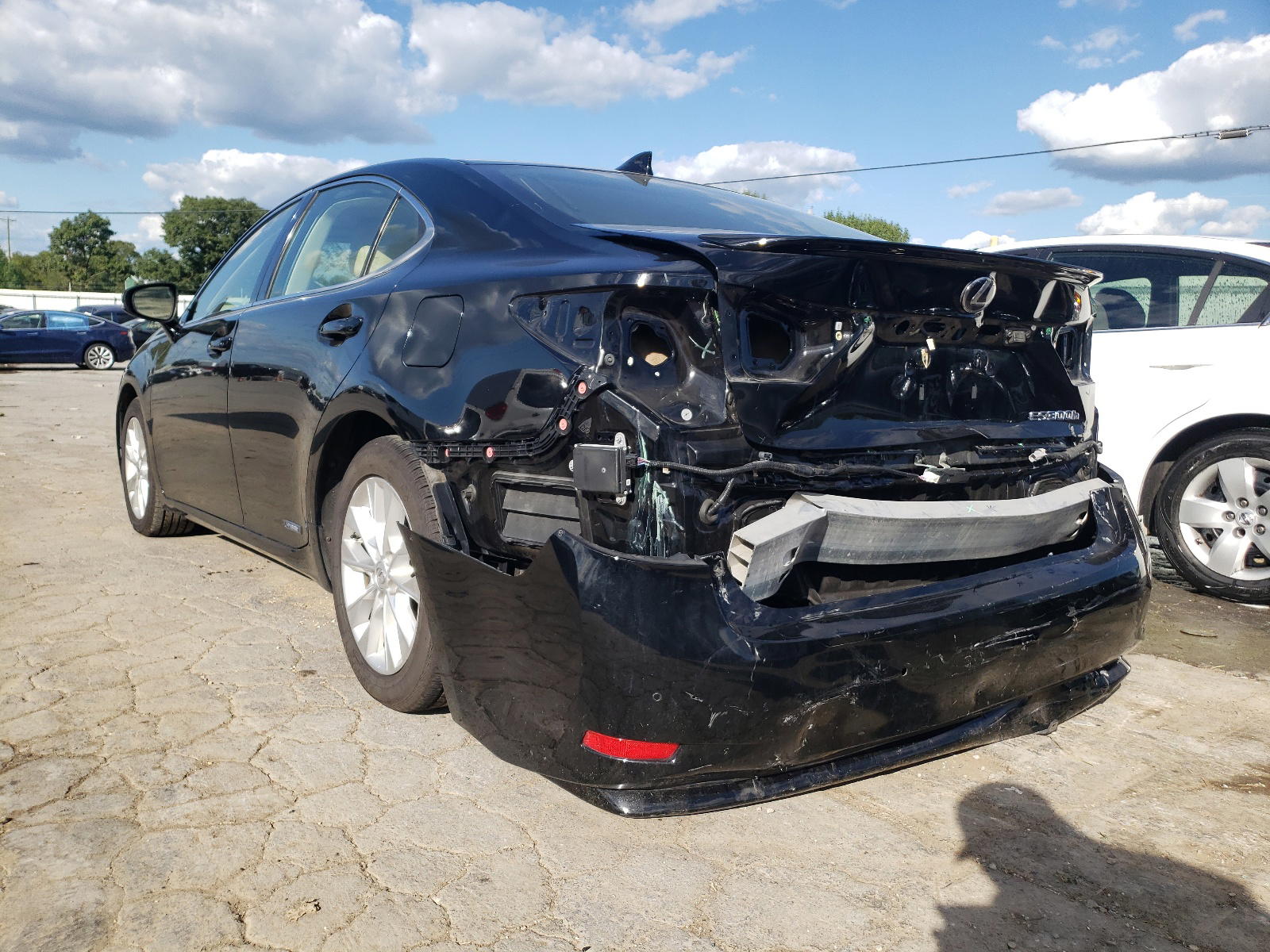 Photo 3 from auction – 2015 LEXUS ES 300H with VIN JTHBW1GG8F2080191