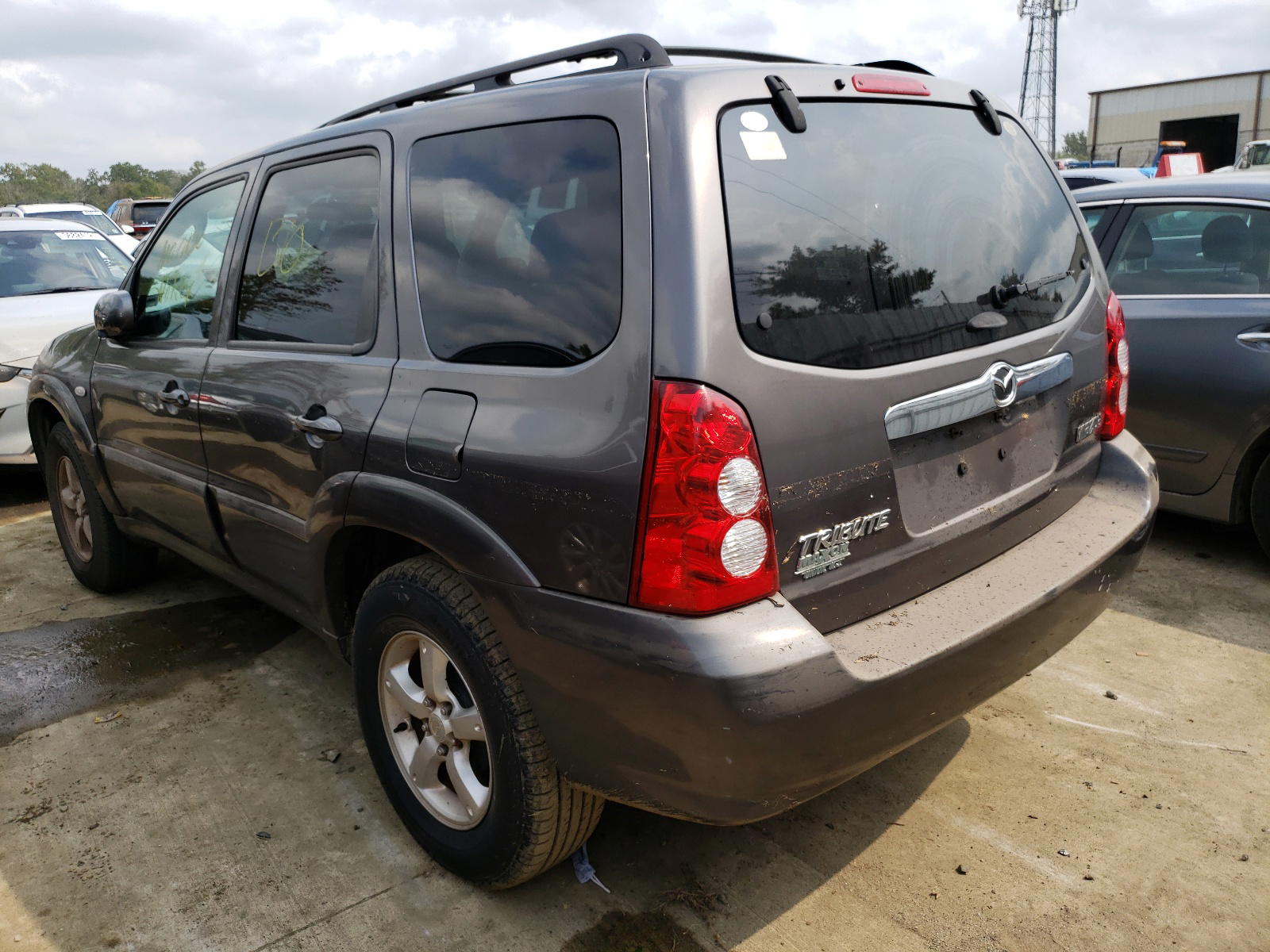 Photo 3 from auction – 2005 MAZDA TRIBUTE I with VIN 4F2YZ92Z75KM62396
