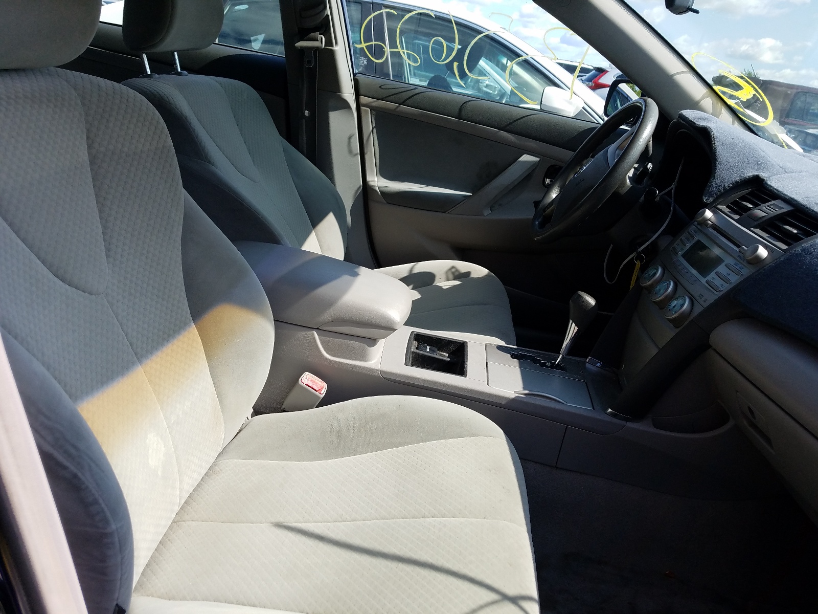 Photo 5 from auction – 2007 TOYOTA CAMRY CE with VIN 4T1BE46KX7U018112