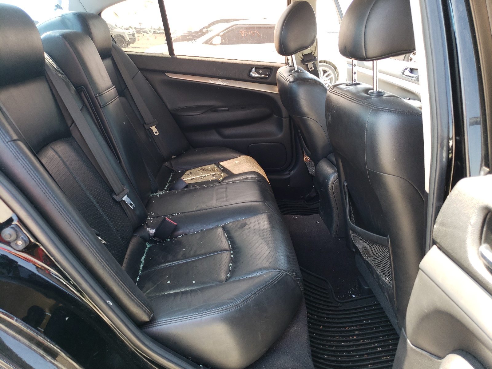 Photo 6 from auction – 2011 INFINITI G25 BASE with VIN JN1DV6AP7BM602619