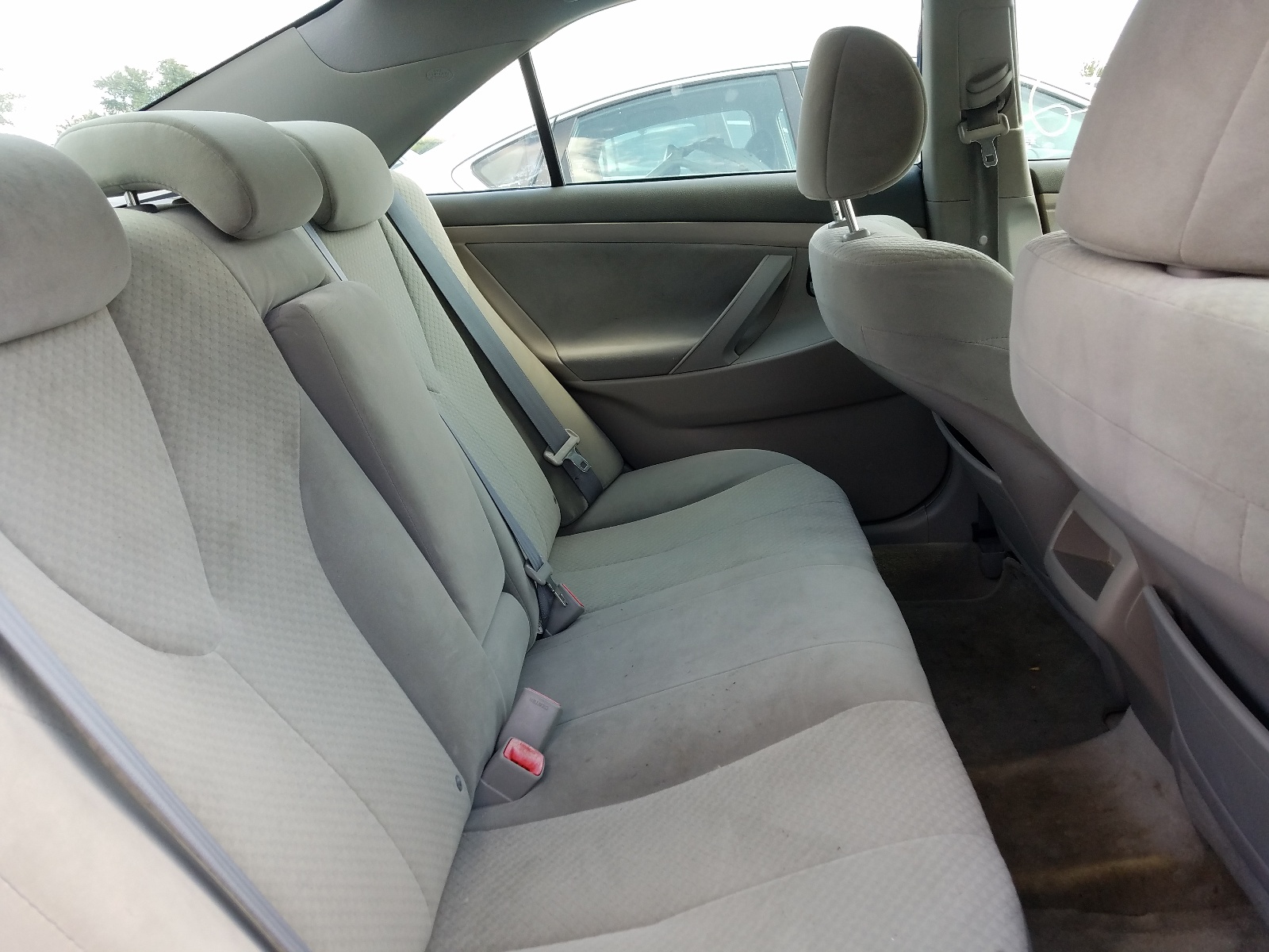 Photo 6 from auction – 2007 TOYOTA CAMRY CE with VIN 4T1BE46KX7U018112