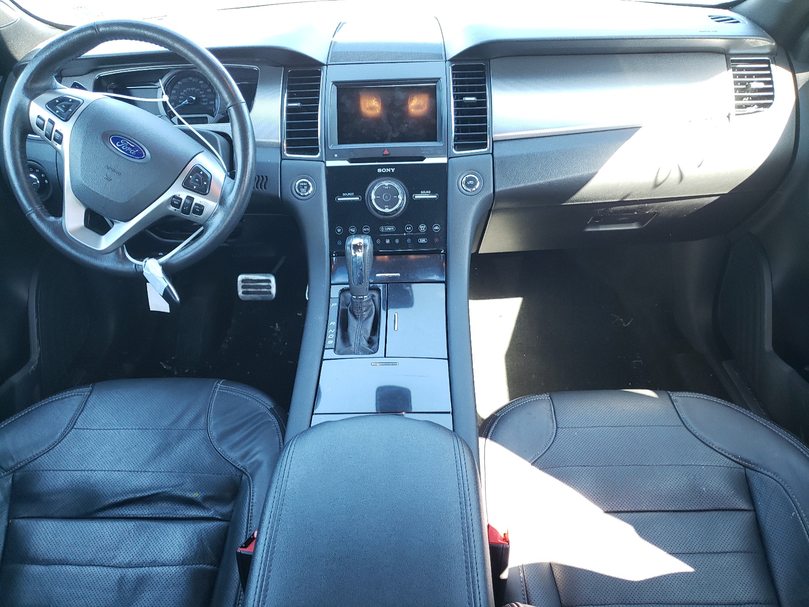 Zdjęcie 9 z aukcji – 2015 FORD TAURUS SHO z VIN 1FAHP2KT7FG143695