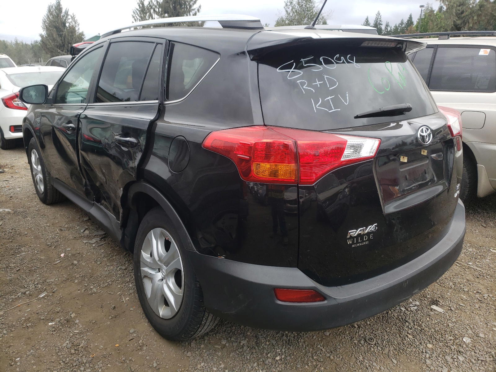 Photo 3 from auction – 2015 TOYOTA RAV4 LE with VIN 2T3BFREV2FW363761