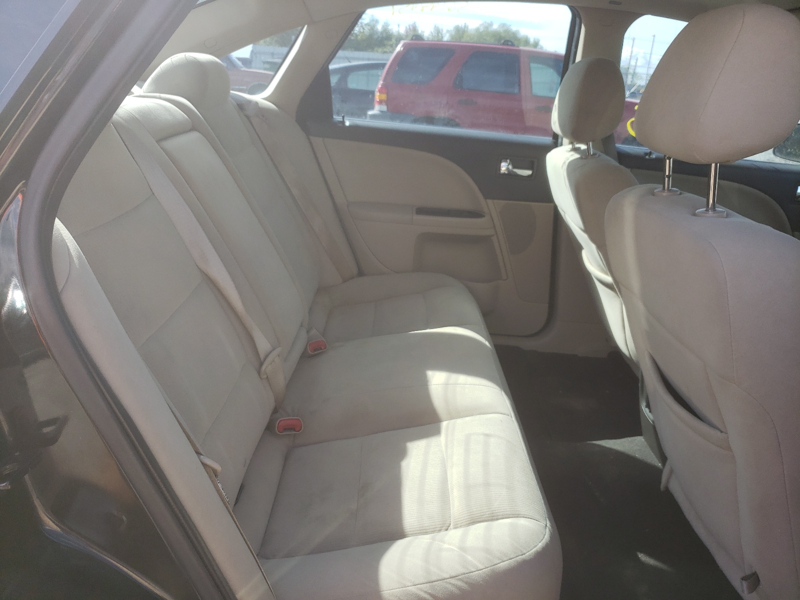Photo 6 from auction – 2009 FORD TAURUS SEL with VIN 1FAHP27W49G103047