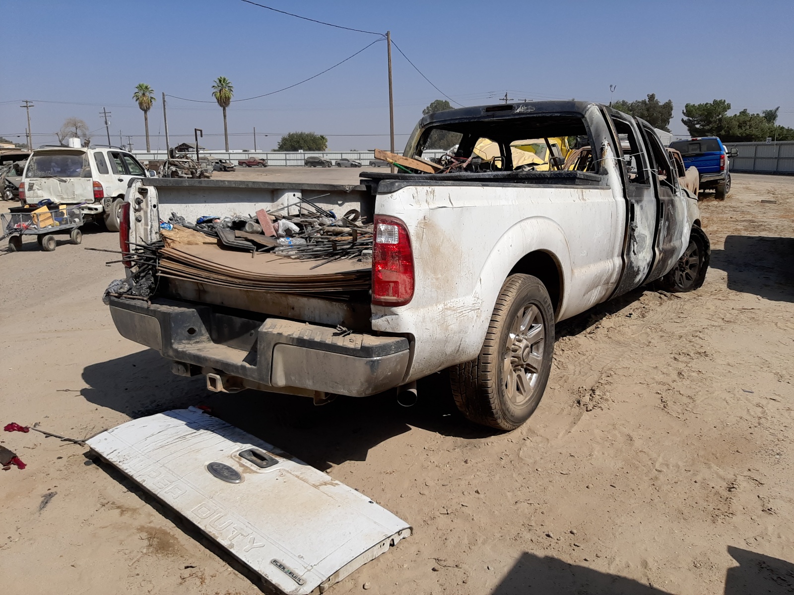 Photo 4 from auction – 2016 FORD F250 SUPER with VIN 1FT7W2A63GEB15443