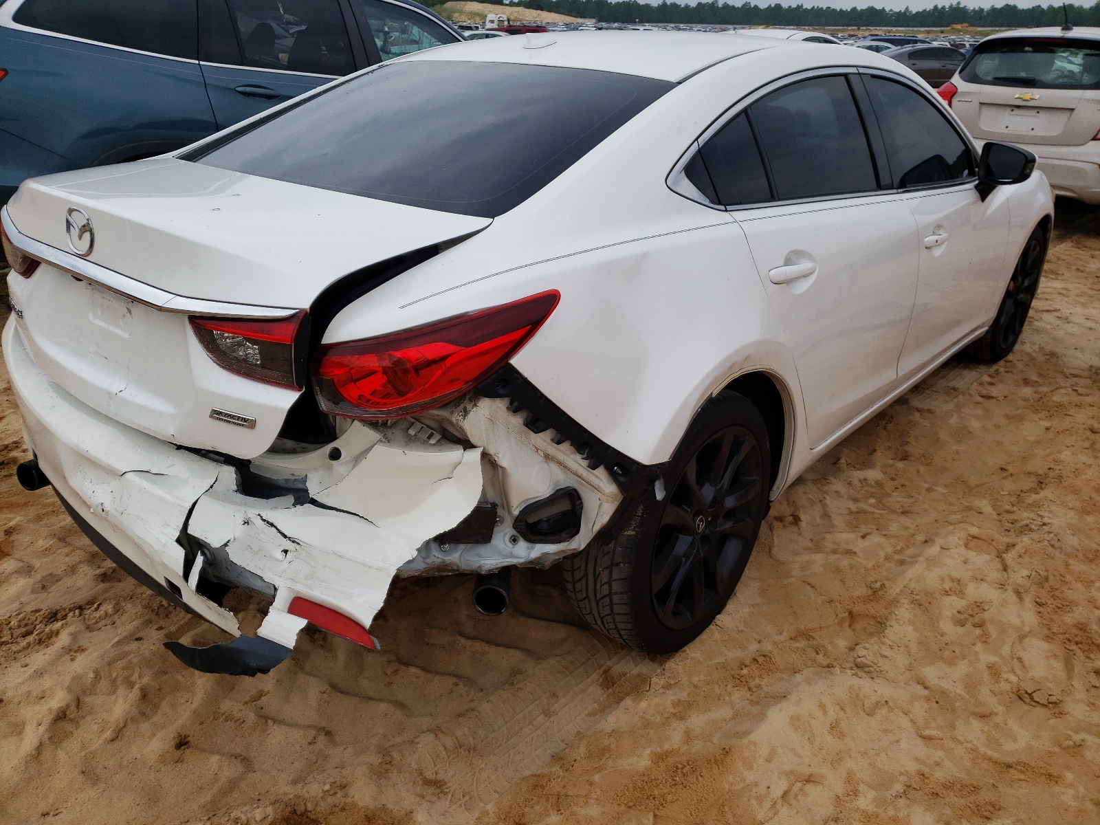 Photo 4 from auction – 2015 MAZDA 6 TOURING with VIN JM1GJ1T63F1163620